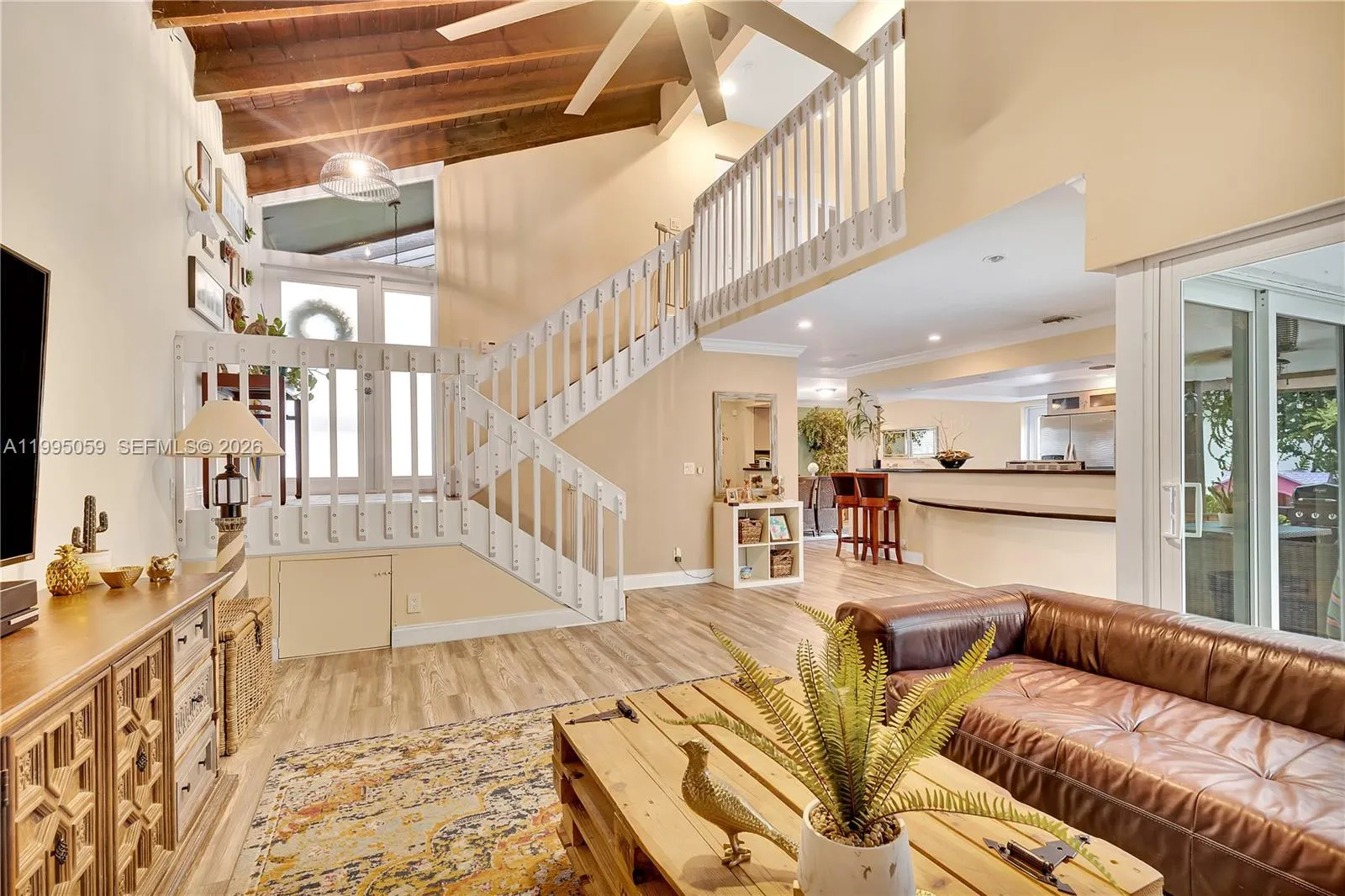 1610 W Sandpiper Cir, Pembroke Pines FL 33026