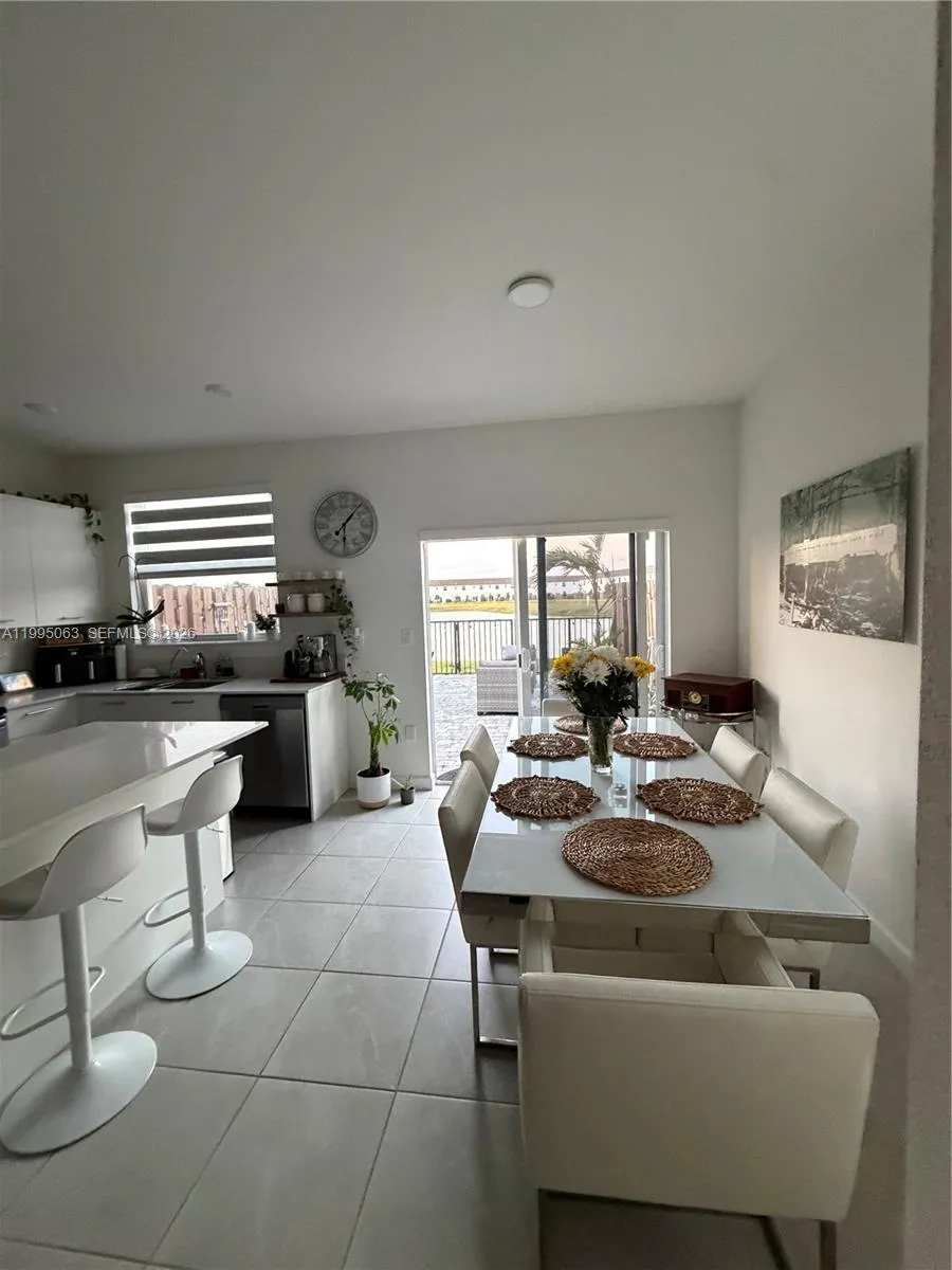 2371 NW 122nd Ter, Miami FL 33167