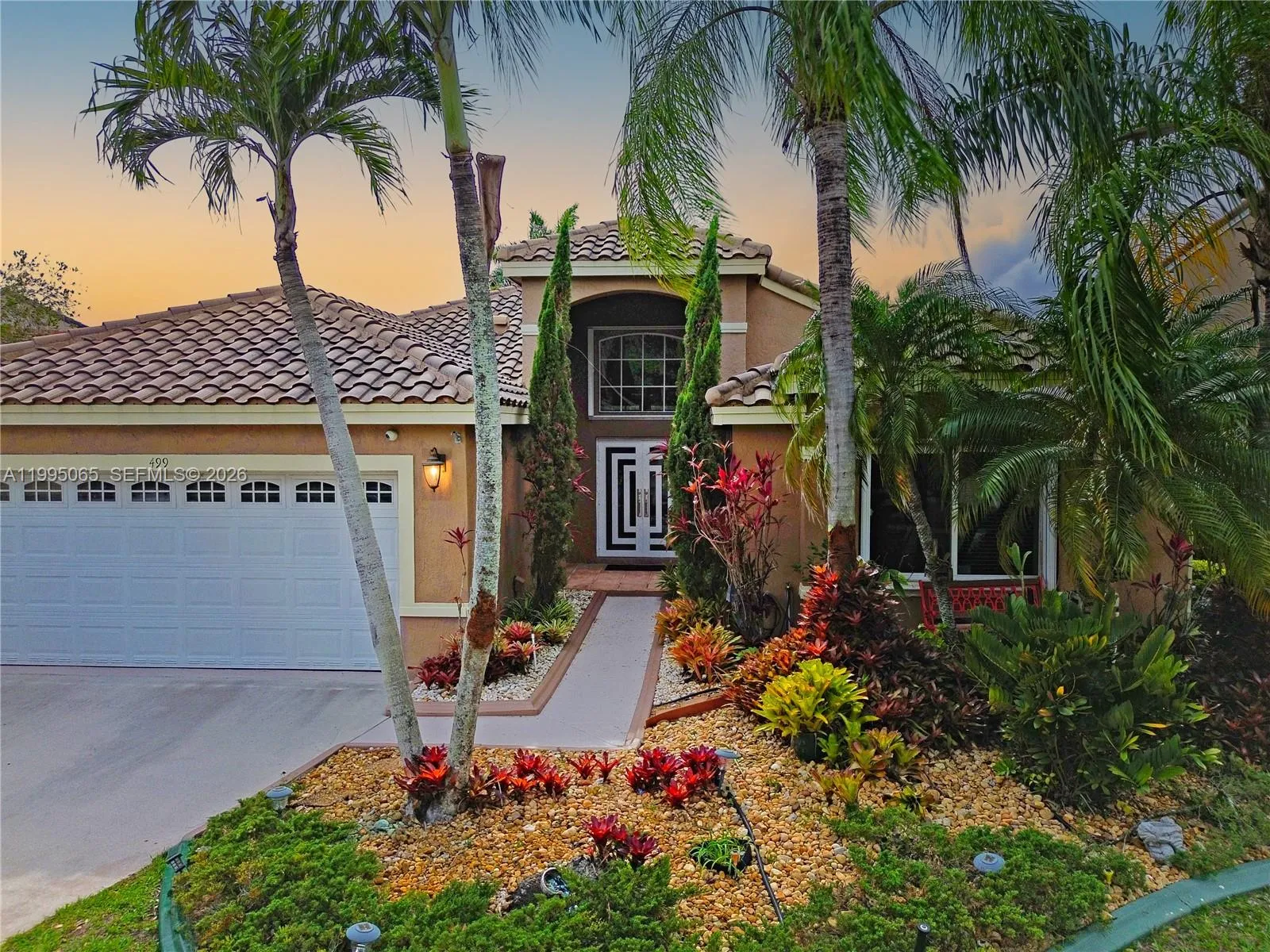 499 Cambridge Ln, Weston FL 33326