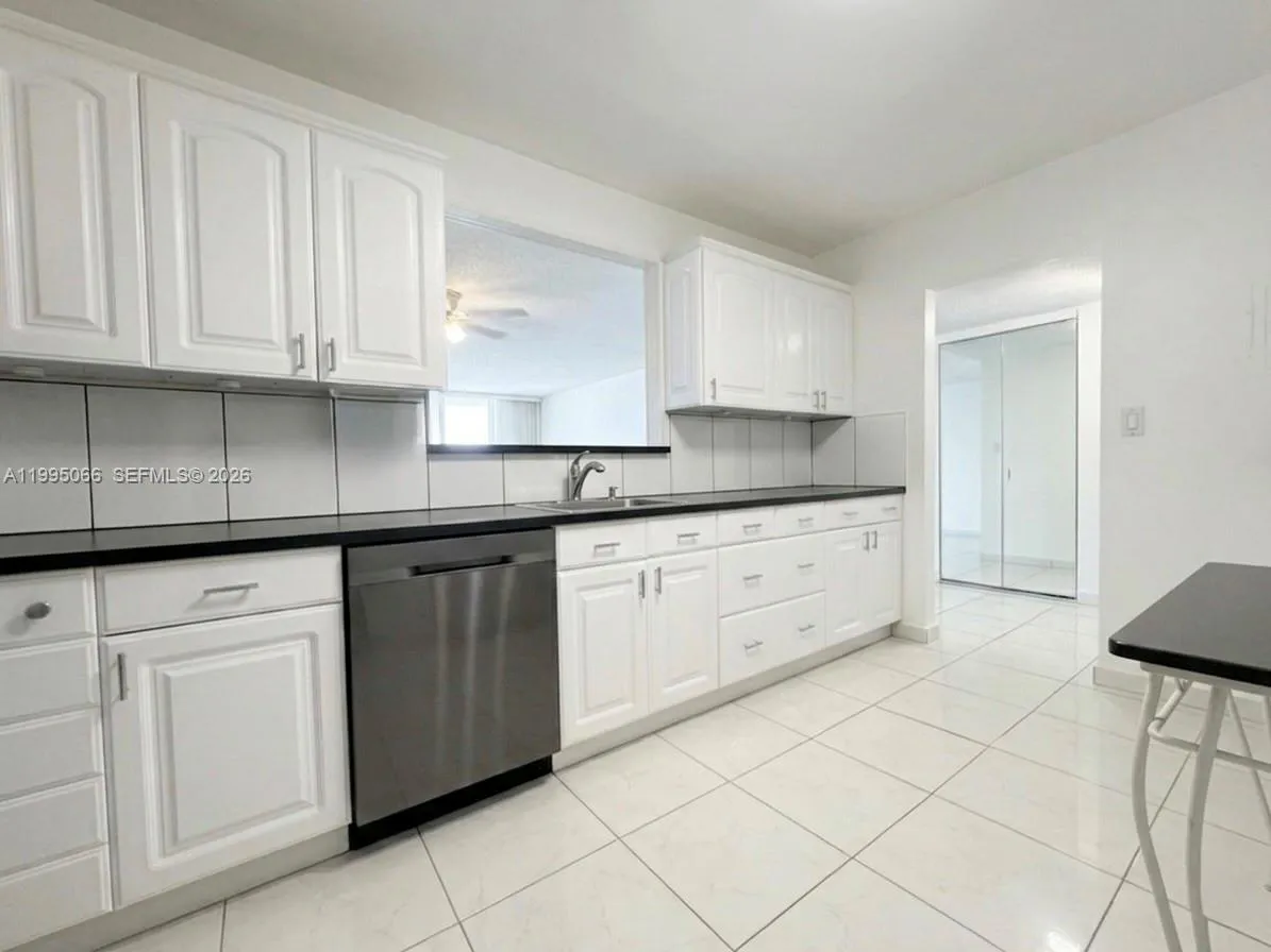 2 bedroom 2 bath for sale at 3800 S Ocean Dr # 816, Hollywood FL 33019