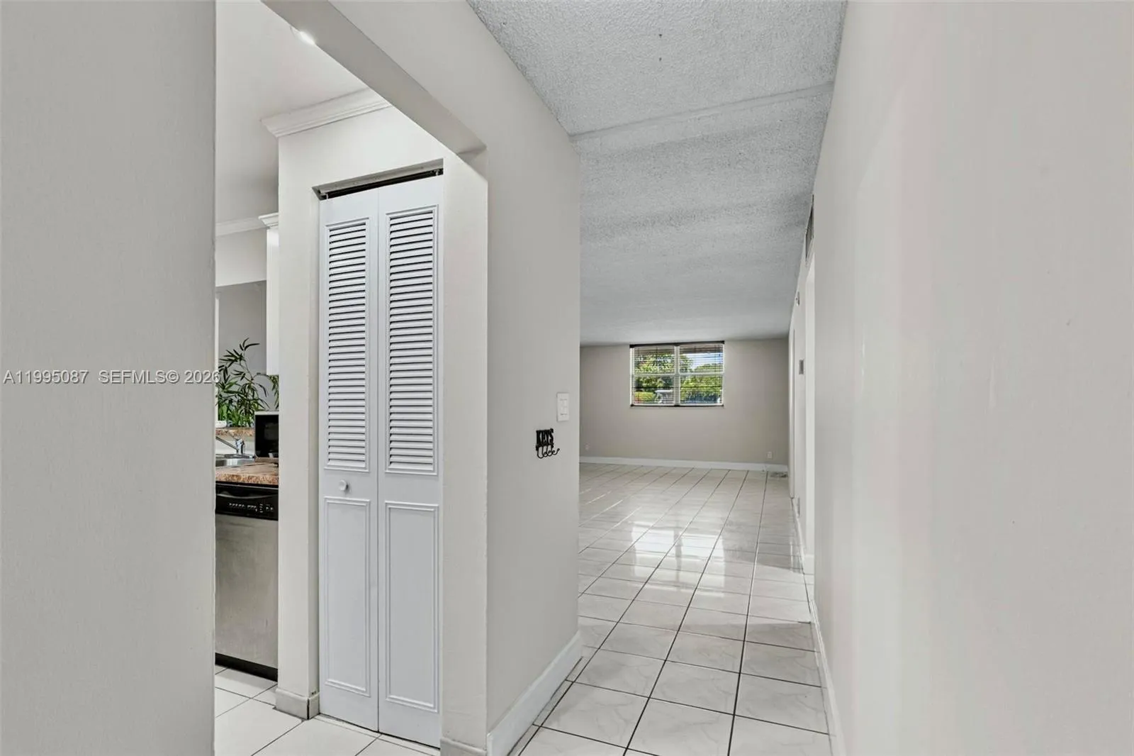 1830 Dixieanna St # 102, Hollywood FL 33020