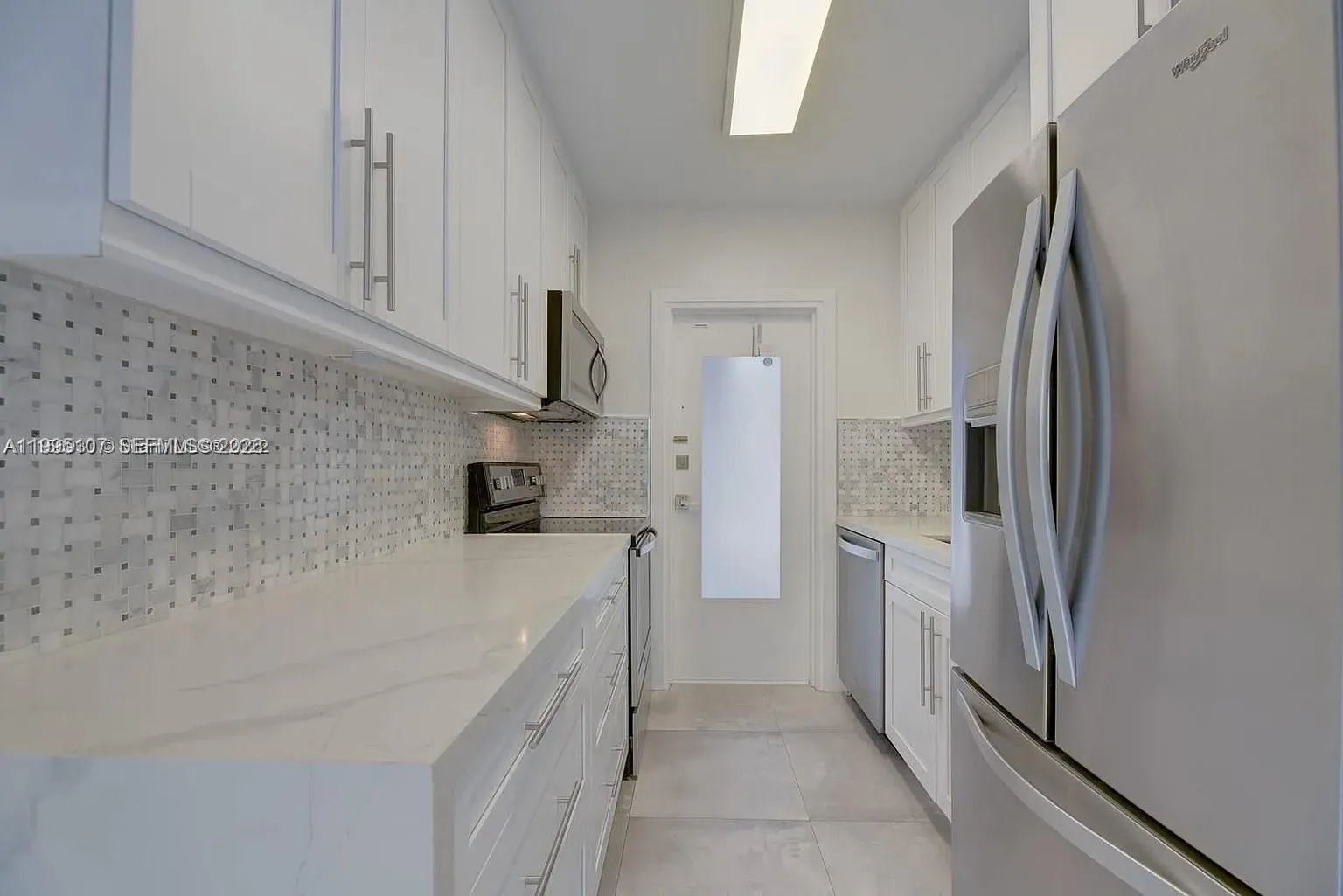 81 Edgewater Dr # 104, Coral Gables FL 33133