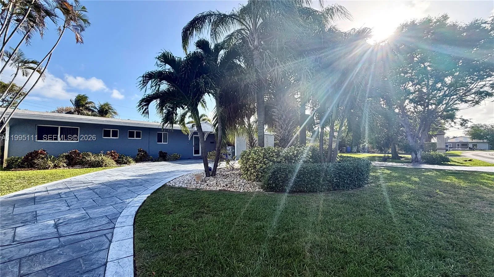 2320 NE 13th St, Pompano Beach FL 33062