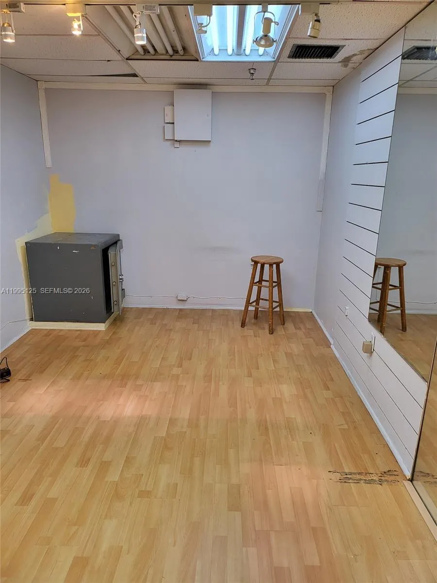 777 NW 72nd Ave # 2057, Miami FL 33126