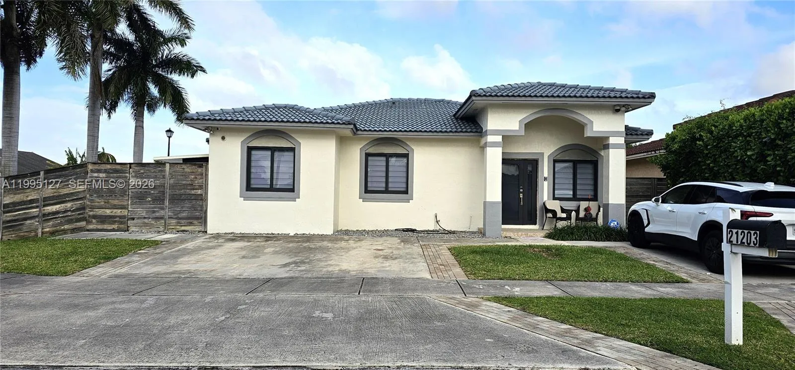 3 bedroom 2 bath for sale at 21203 SW 124th Pl, Miami FL 33177