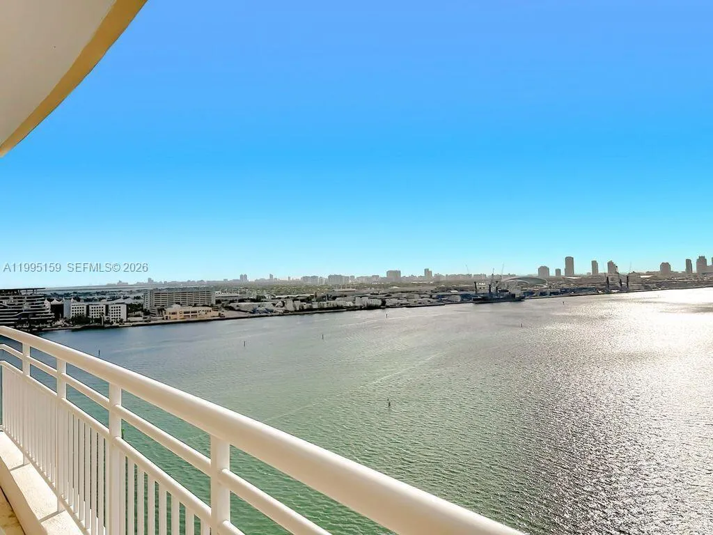 808 Brickell Key Dr # 2002, Miami FL 33131