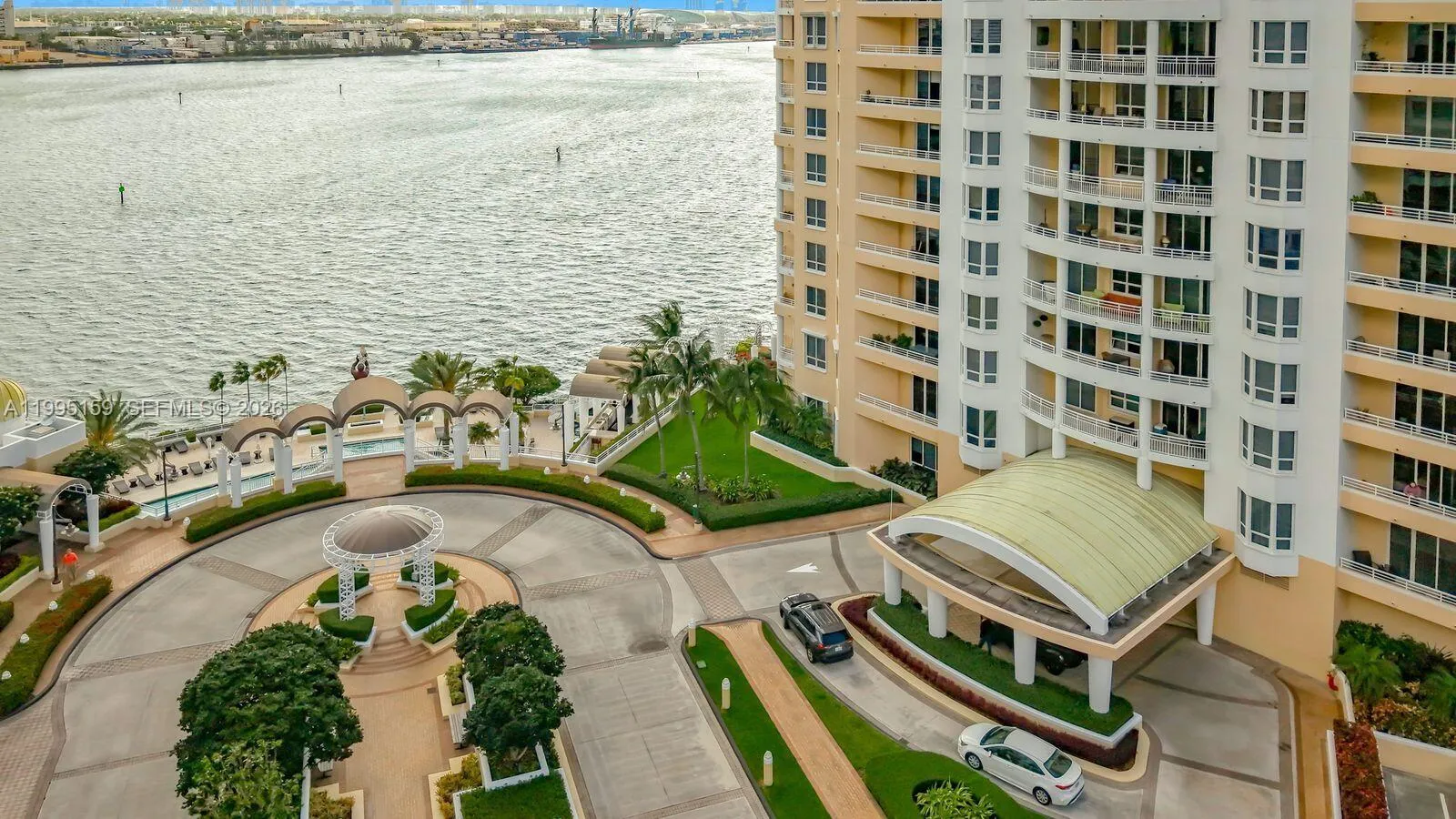 808 Brickell Key Dr # 2002, Miami FL 33131