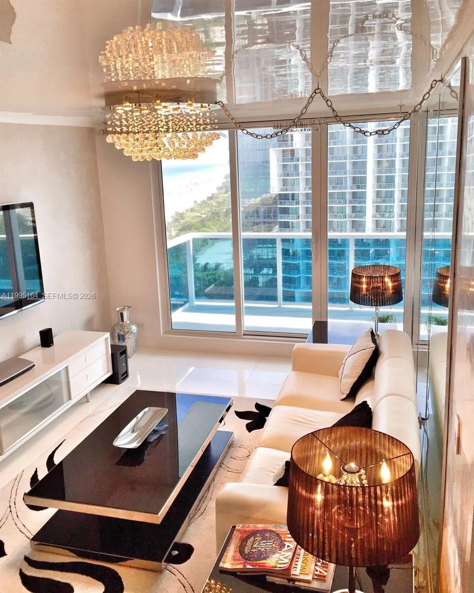 2301 Collins Ave # 1507, Miami Beach FL 33139