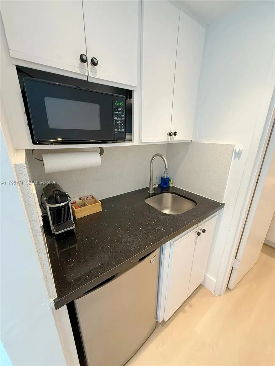 5445 Collins Ave # 635, Miami Beach FL 33140