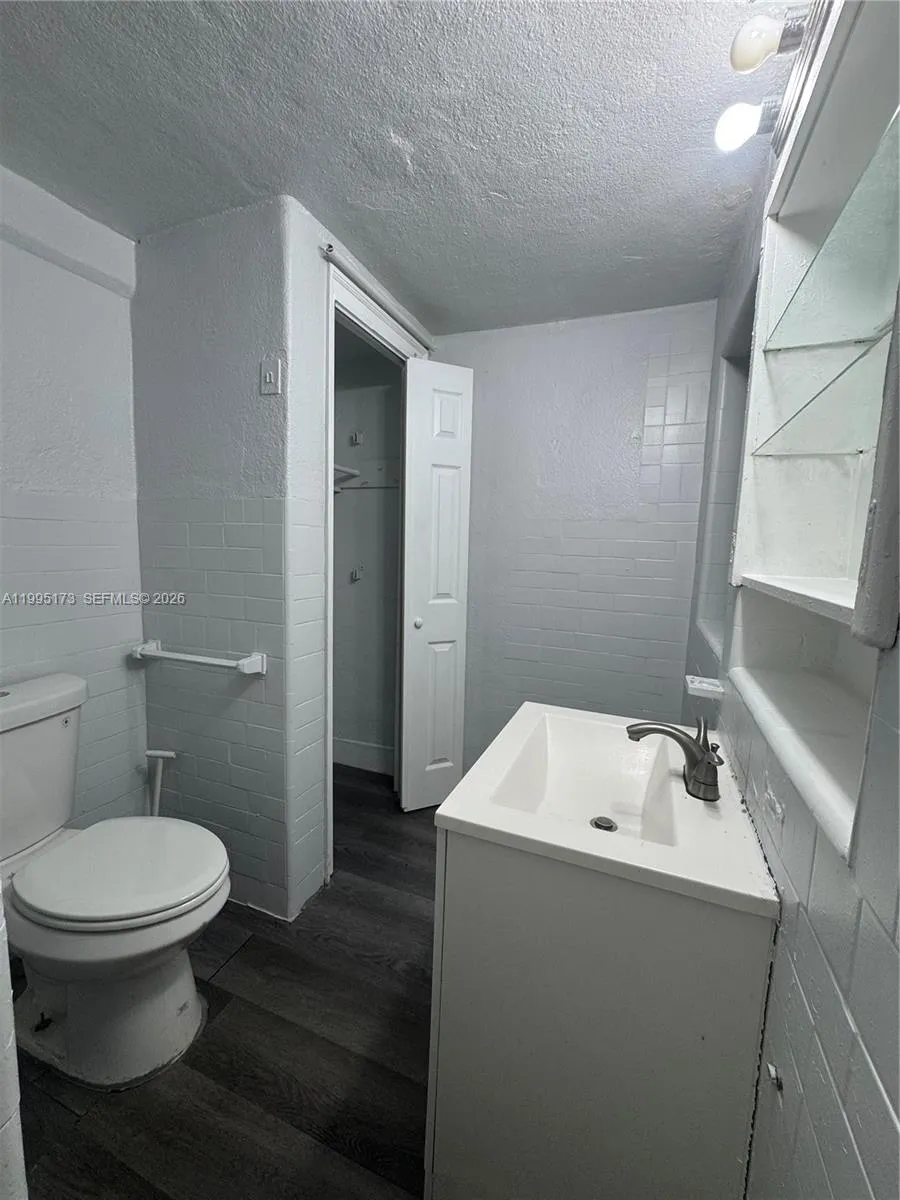 7802 NW 8th Ave # 4, Miami FL 33150