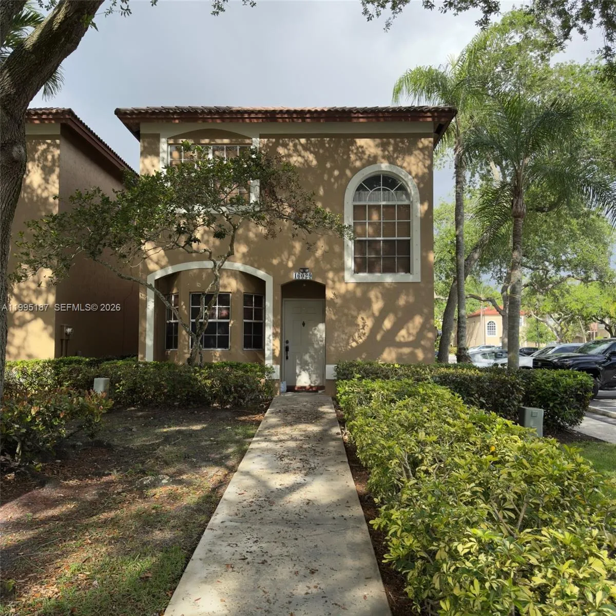 16029 Emerald Cove Rd, Weston FL 33331