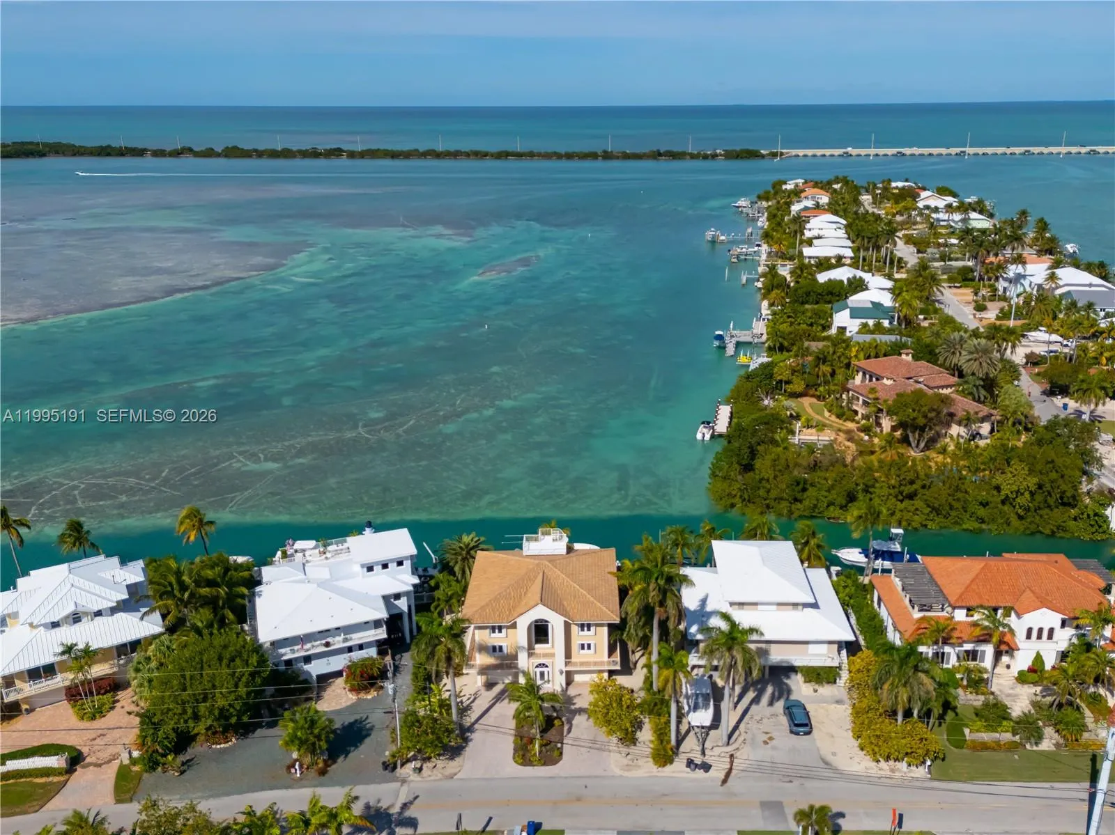 226 Corsair Rd, Duck FL 33050