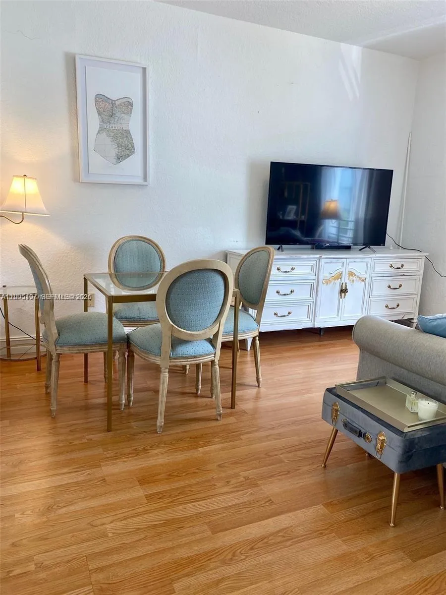 820 Euclid Ave # 203, Miami Beach FL 33139