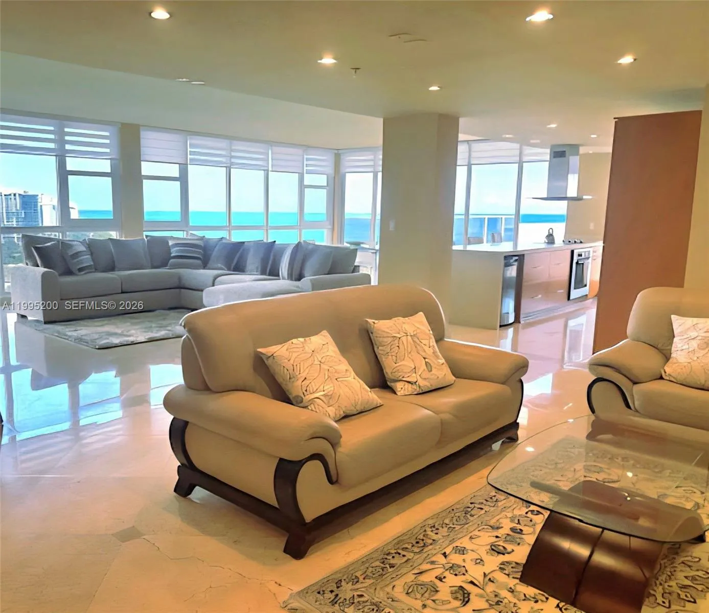 100 Lincoln Rd, Miami Beach FL 33139