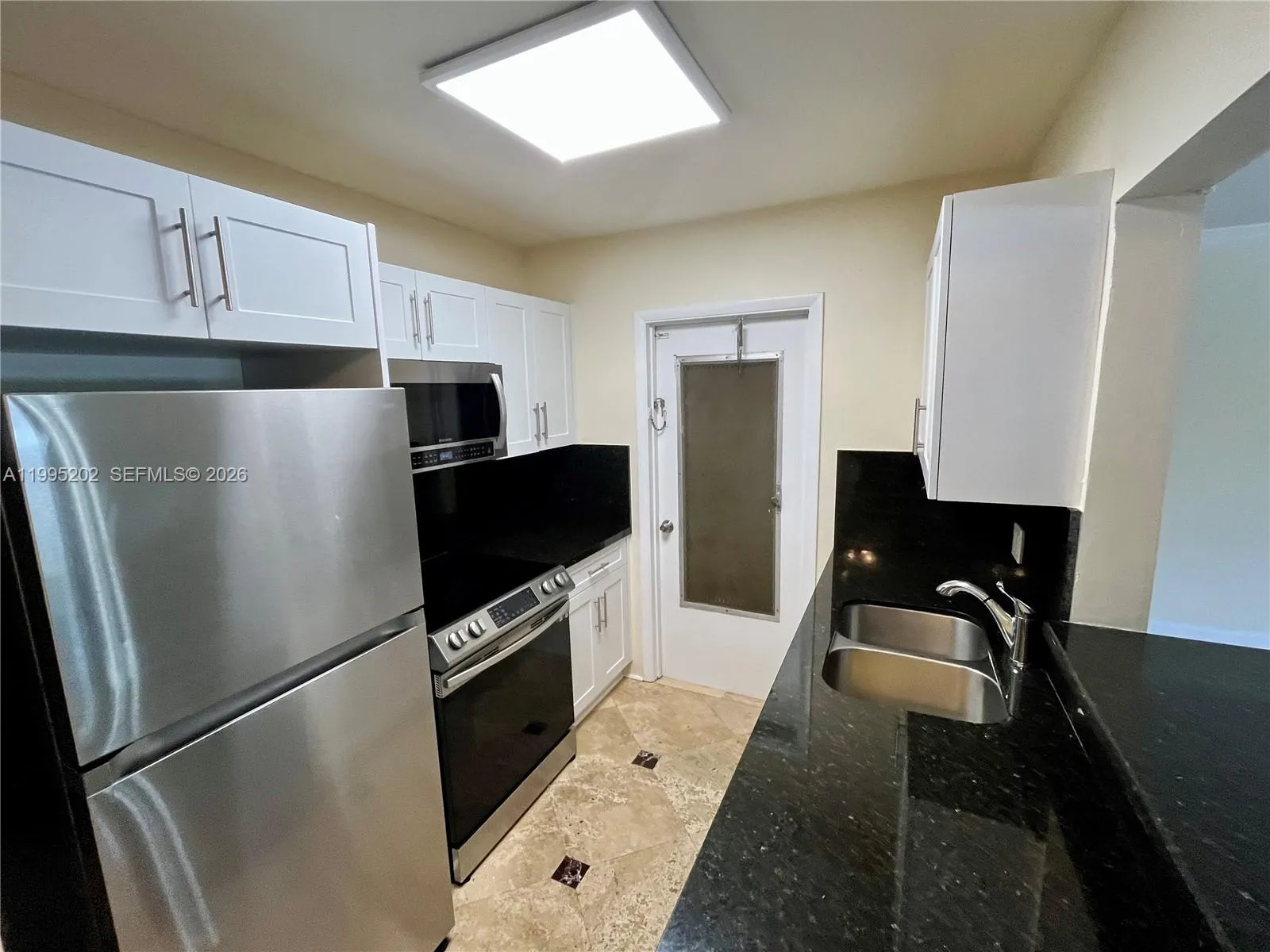 1958 Monroe St # 203, Hollywood FL 33020