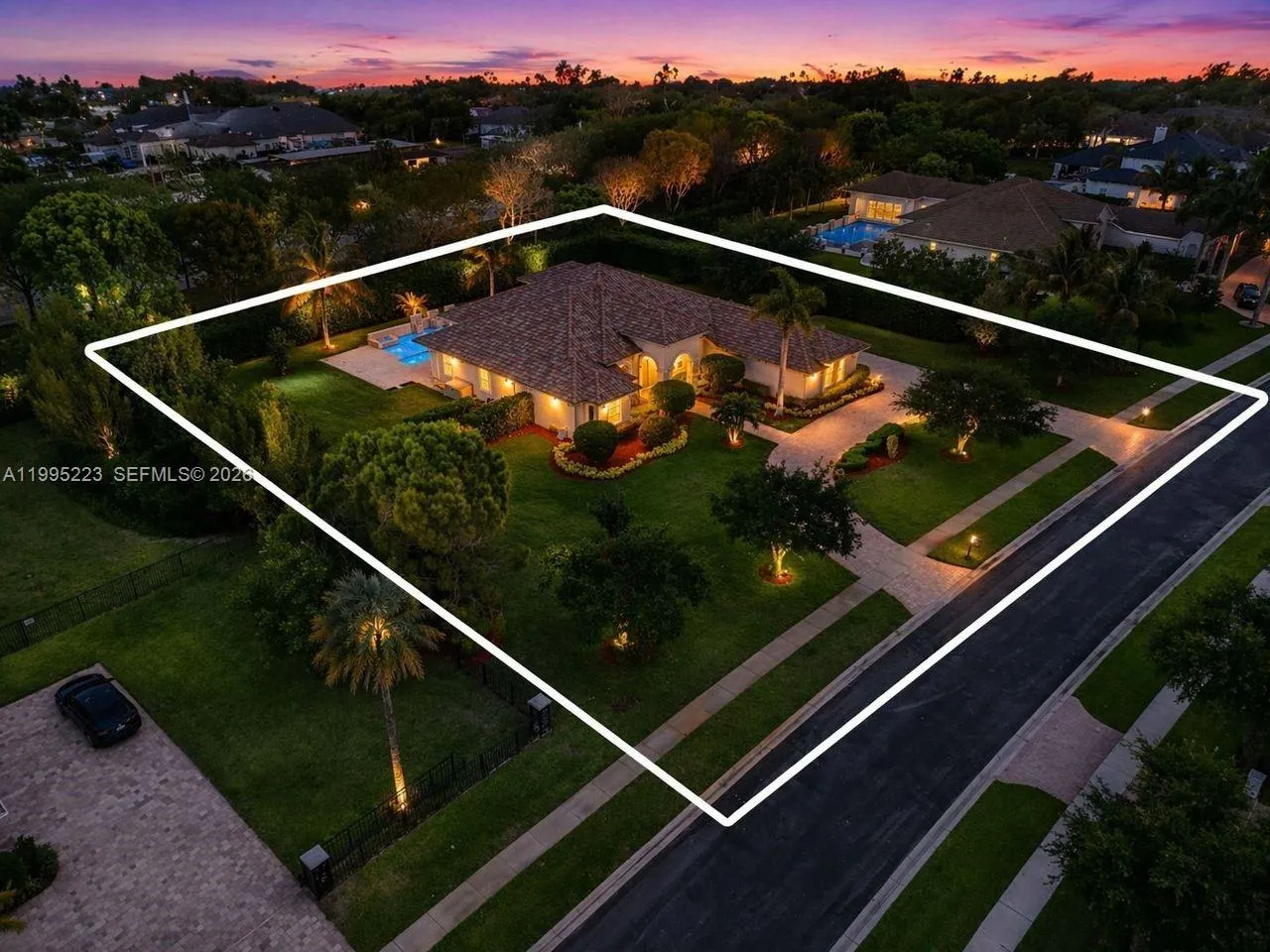 14401 N Jockey Cir N, Davie FL 33330