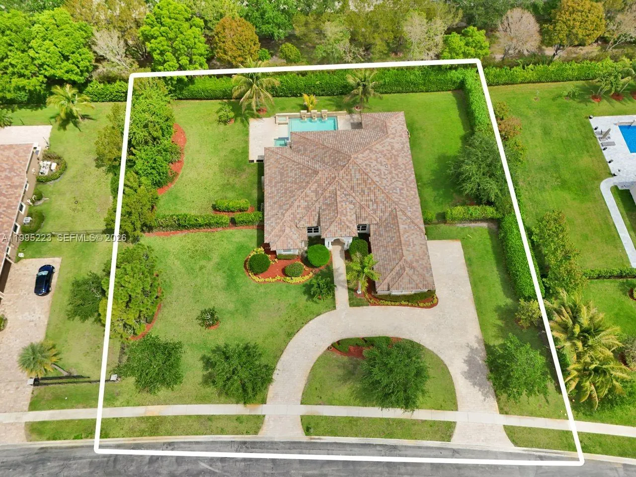 14401 N Jockey Cir N, Davie FL 33330