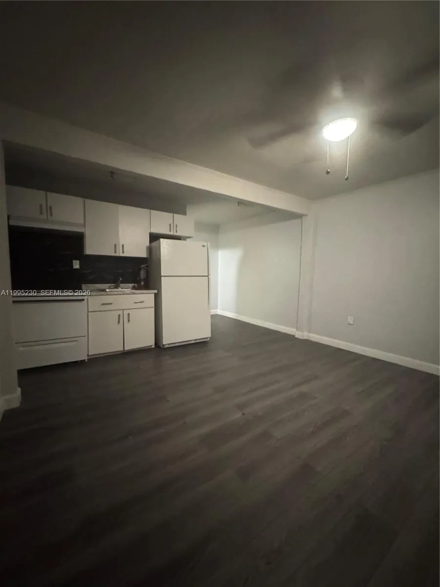 7802 NW 8th Ave # 3, Miami FL 33150