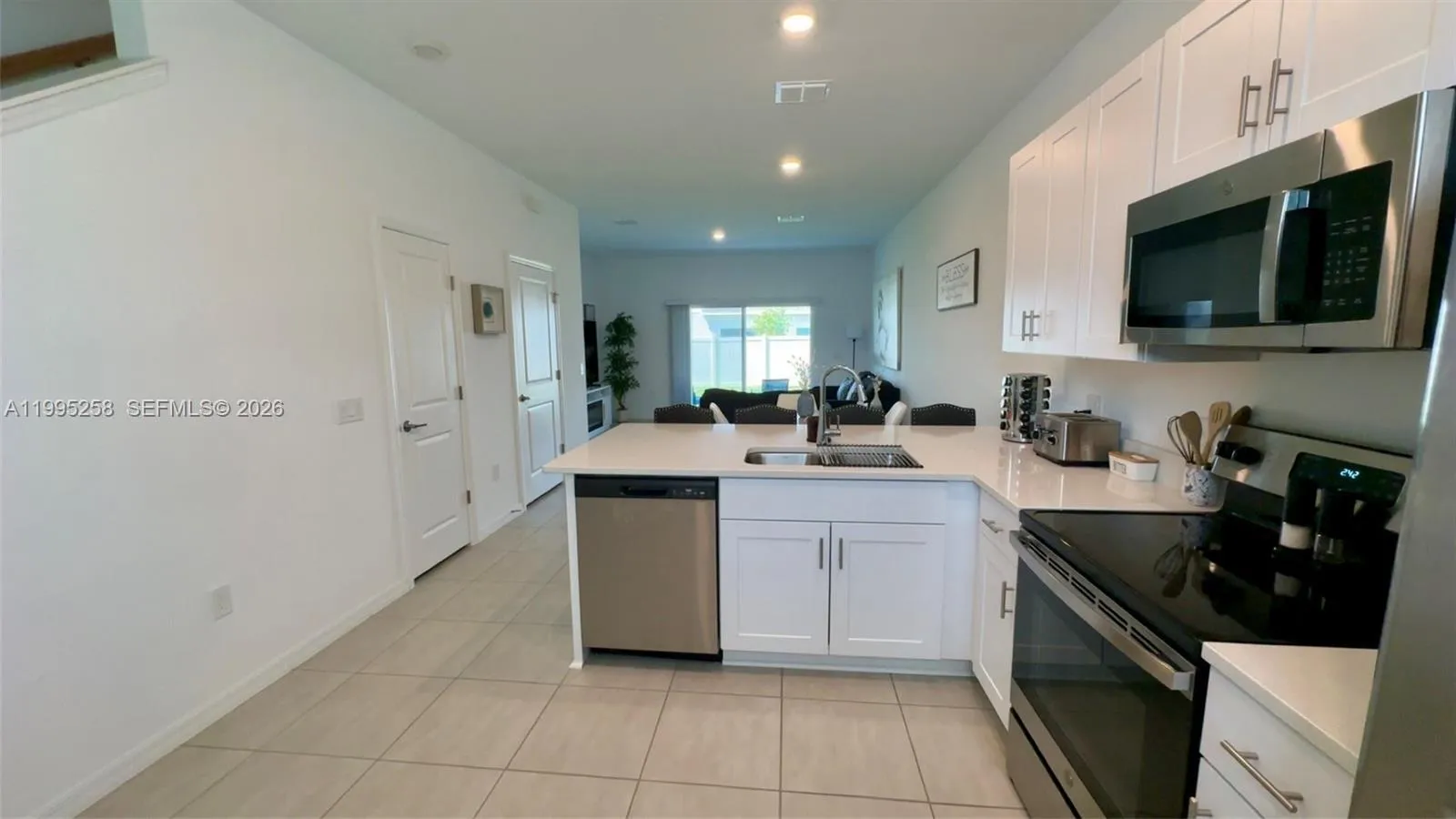 3381 Composition Street, Kissimmee FL 34758