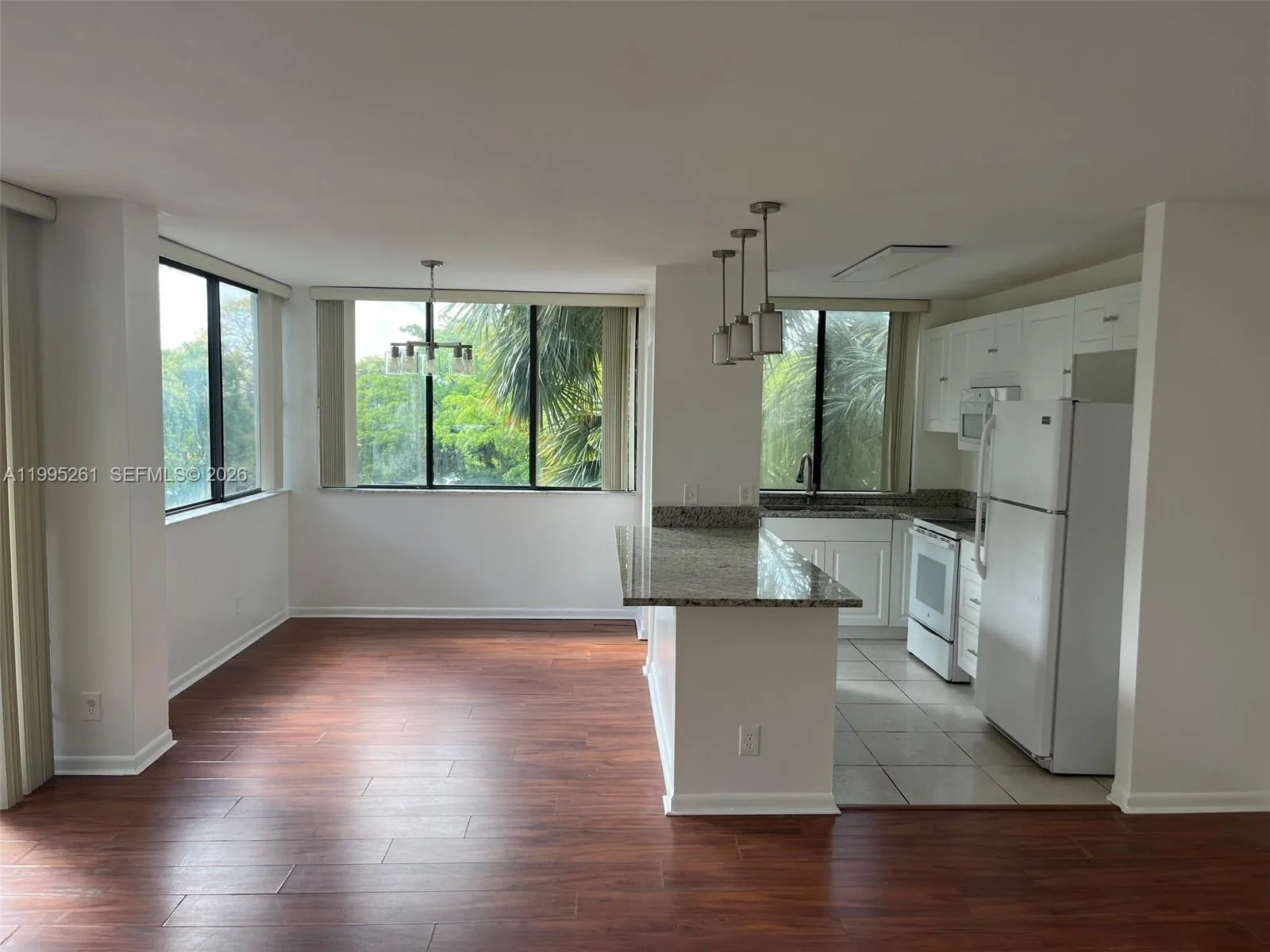 4222 Inverrary Blvd # 4203, Lauderhill FL 33319