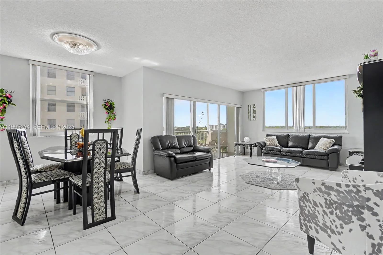 2 bedroom 2 bath for sale at 4200 Hillcrest Dr # 700, Hollywood FL 33021