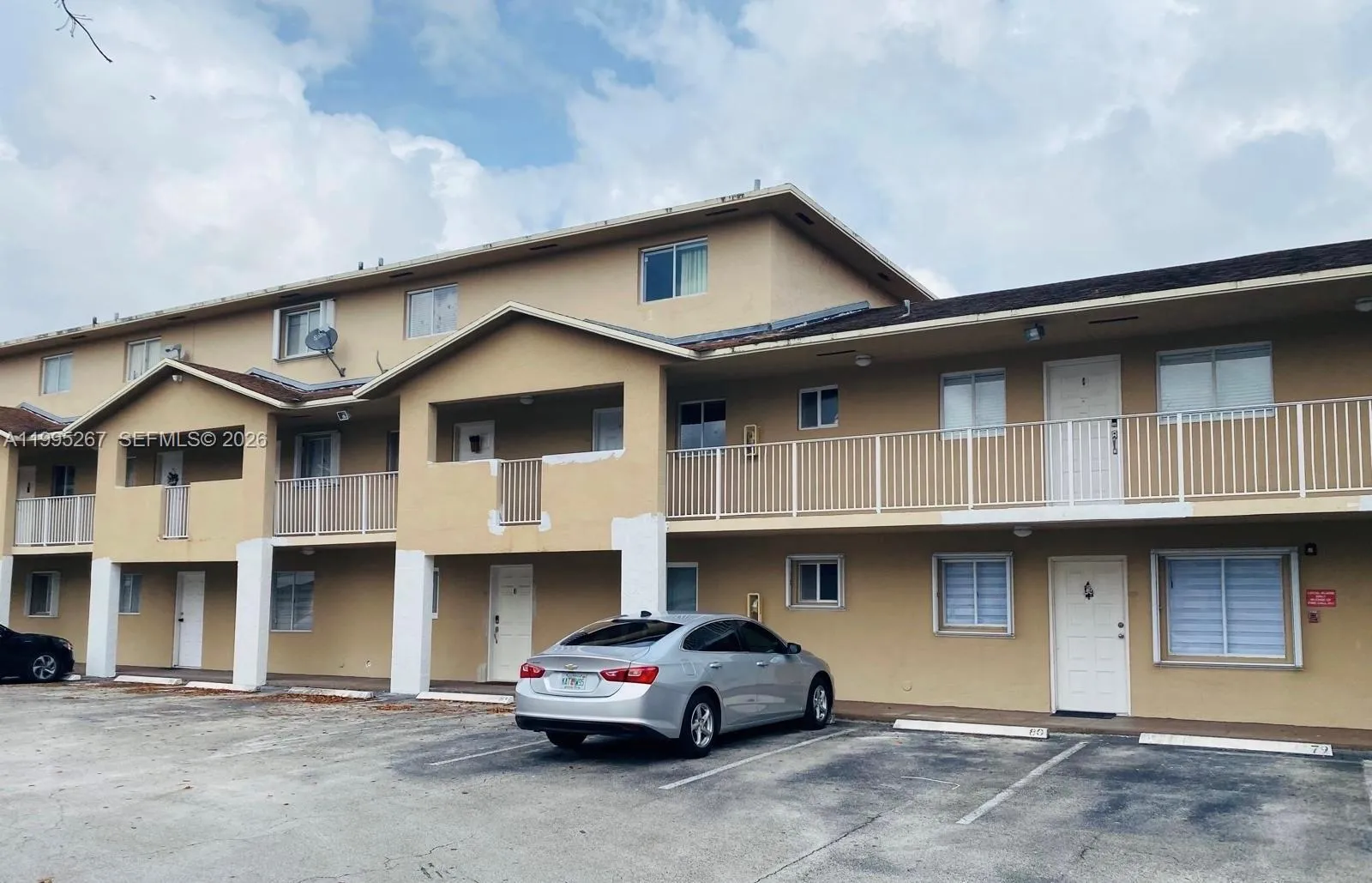 3021 W 76th St # 203, Hialeah FL 33018