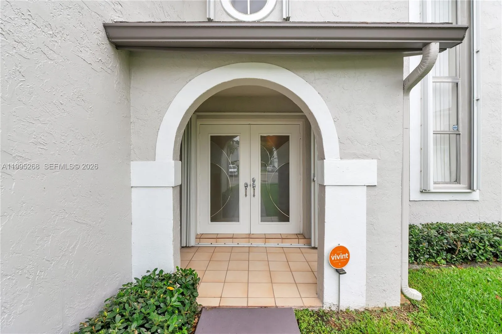 9800 Glacier Dr, Miramar FL 33025