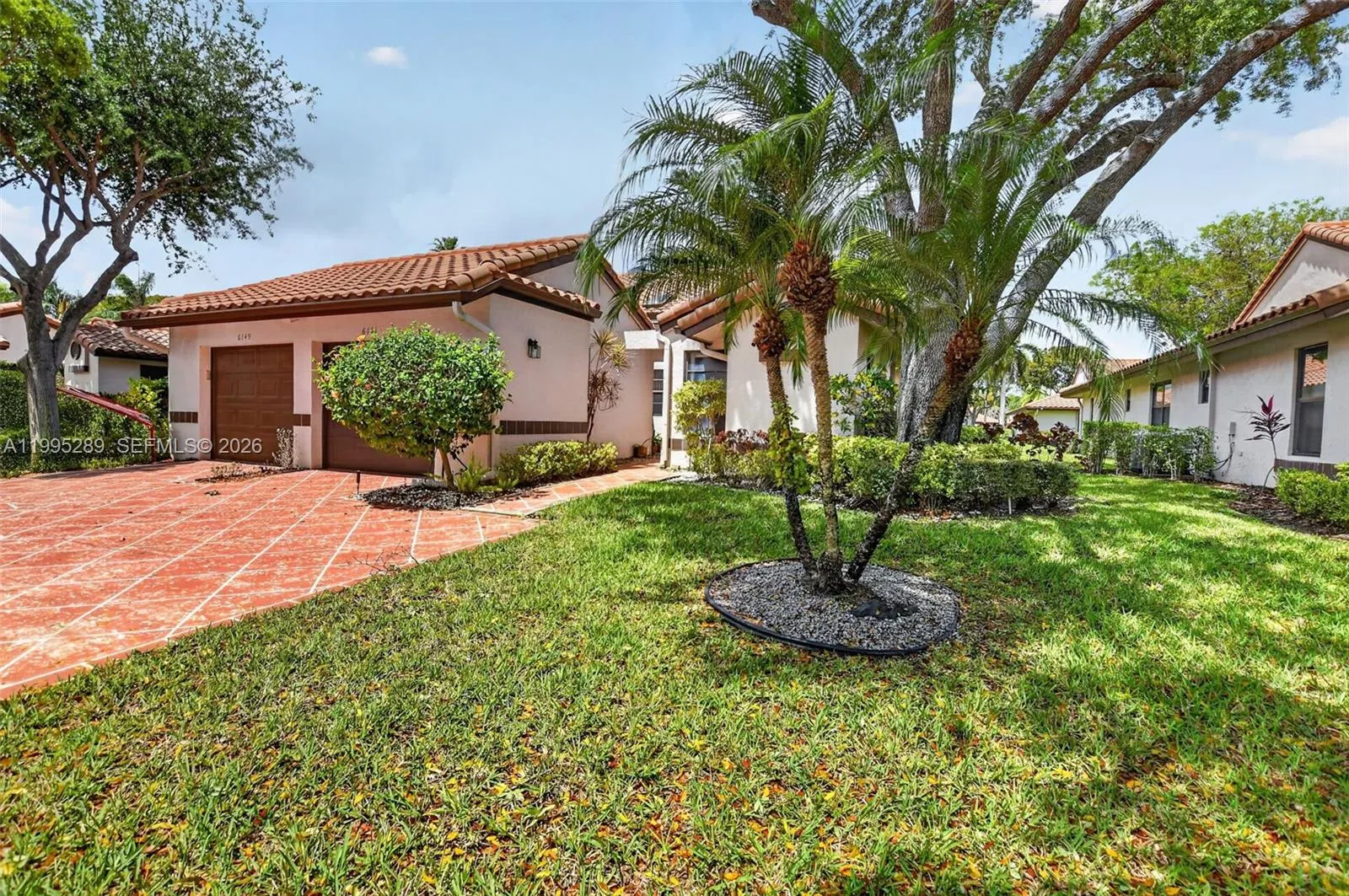 6141 SE Sunny Pointe Cir, Delray Beach FL 33484