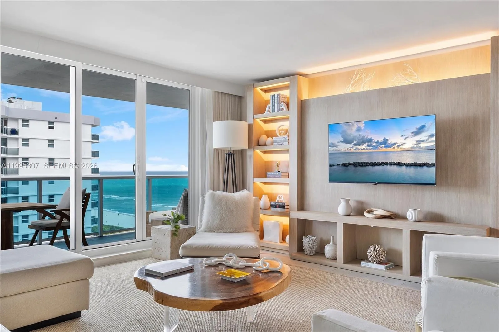 102 24th St # 1413, Miami Beach FL 33139