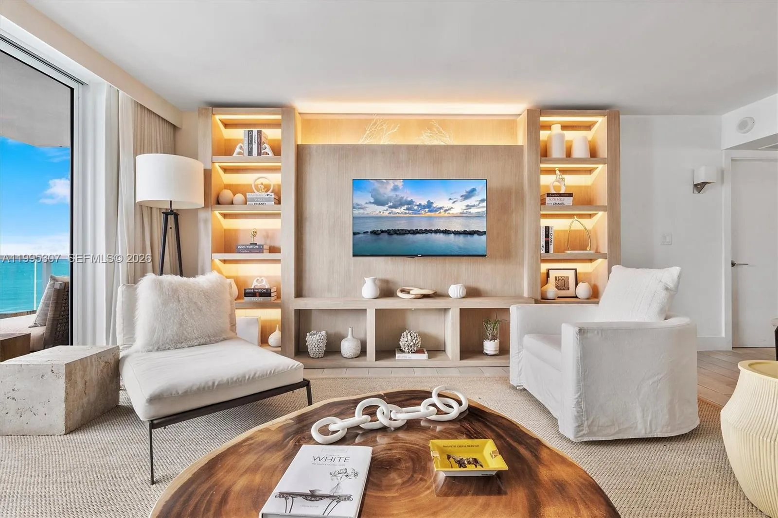 102 24th St # 1413, Miami Beach FL 33139