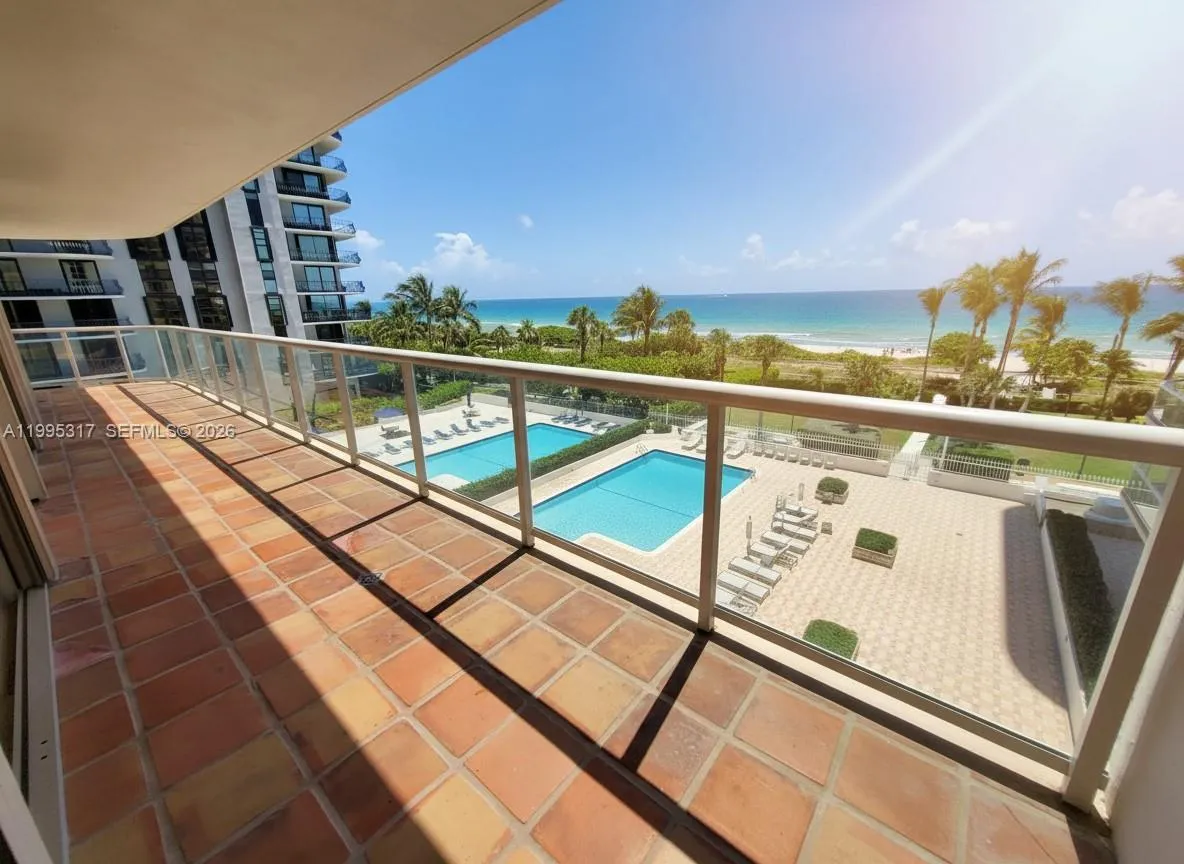 8855 Collins Ave. Oceanfront direct # 4C, Surfside FL 33154
