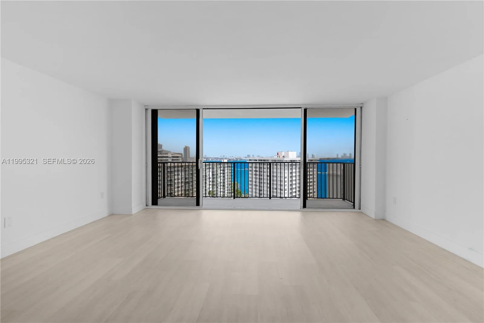 1450 Brickell Bay Dr # 1814, Miami FL 33131