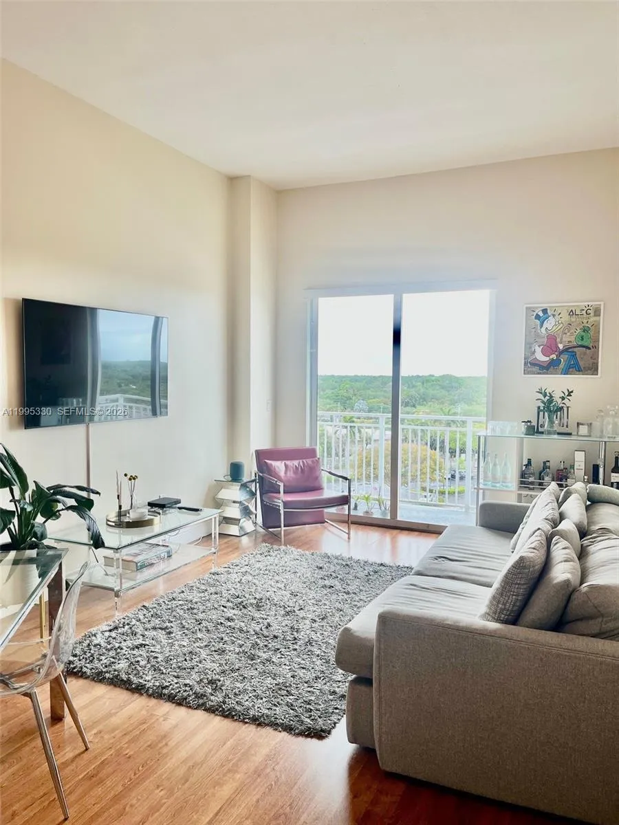 7280 SW 90th St # 707, Miami FL 33156