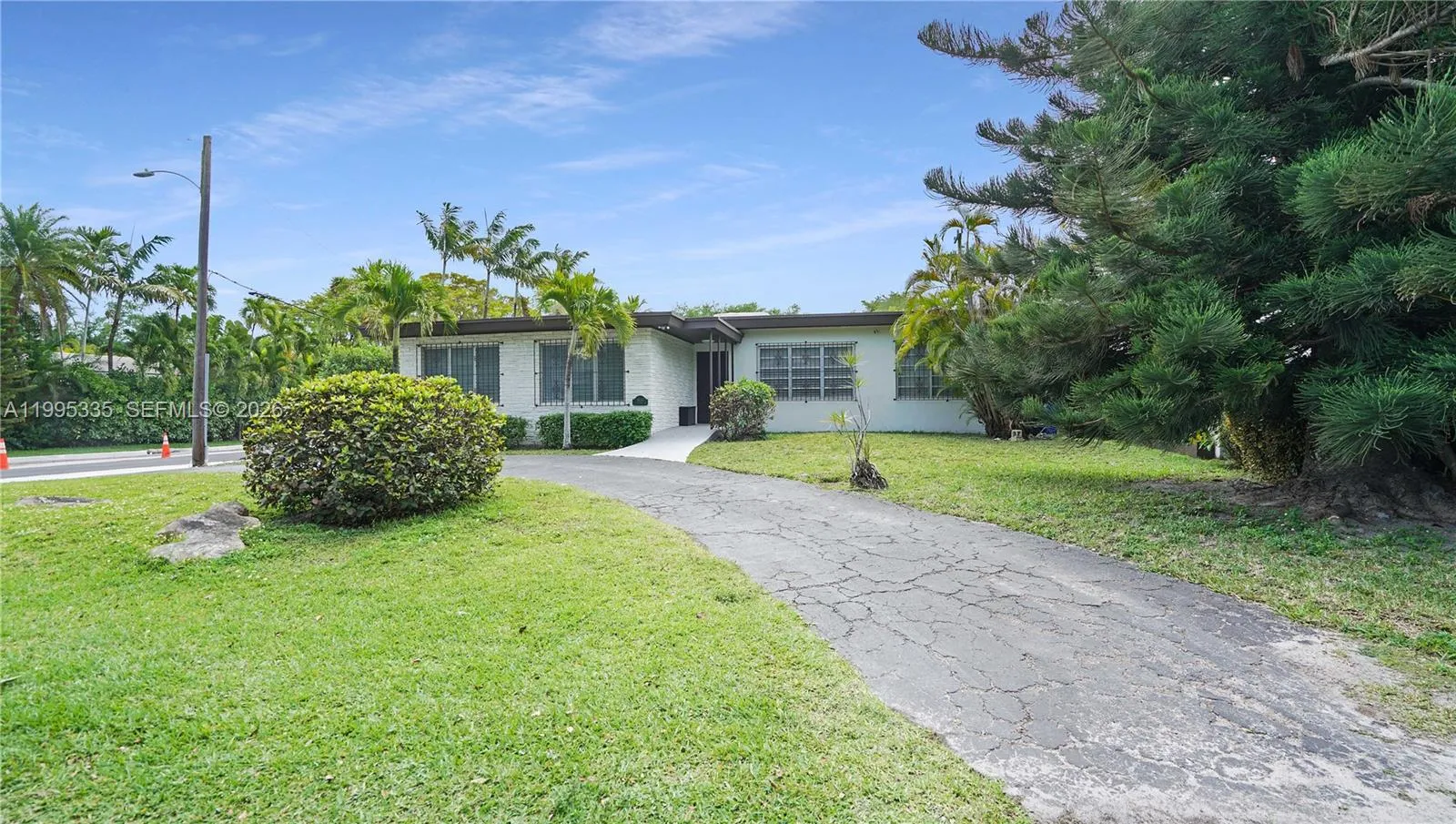 1630 S Bayshore Dr, Miami FL 33133