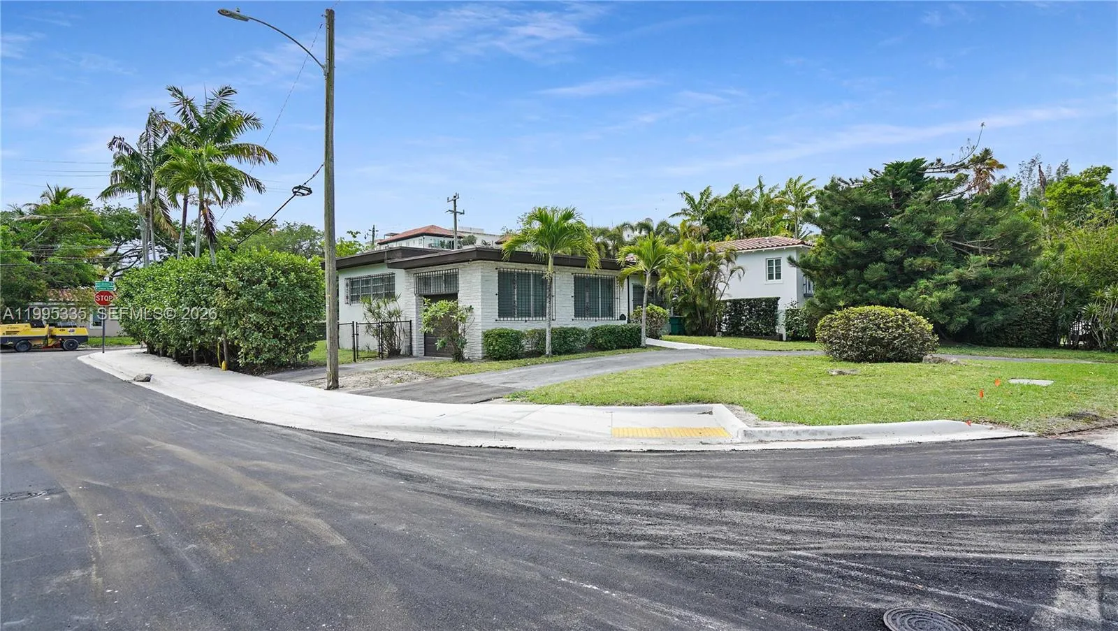 1630 S Bayshore Dr, Miami FL 33133