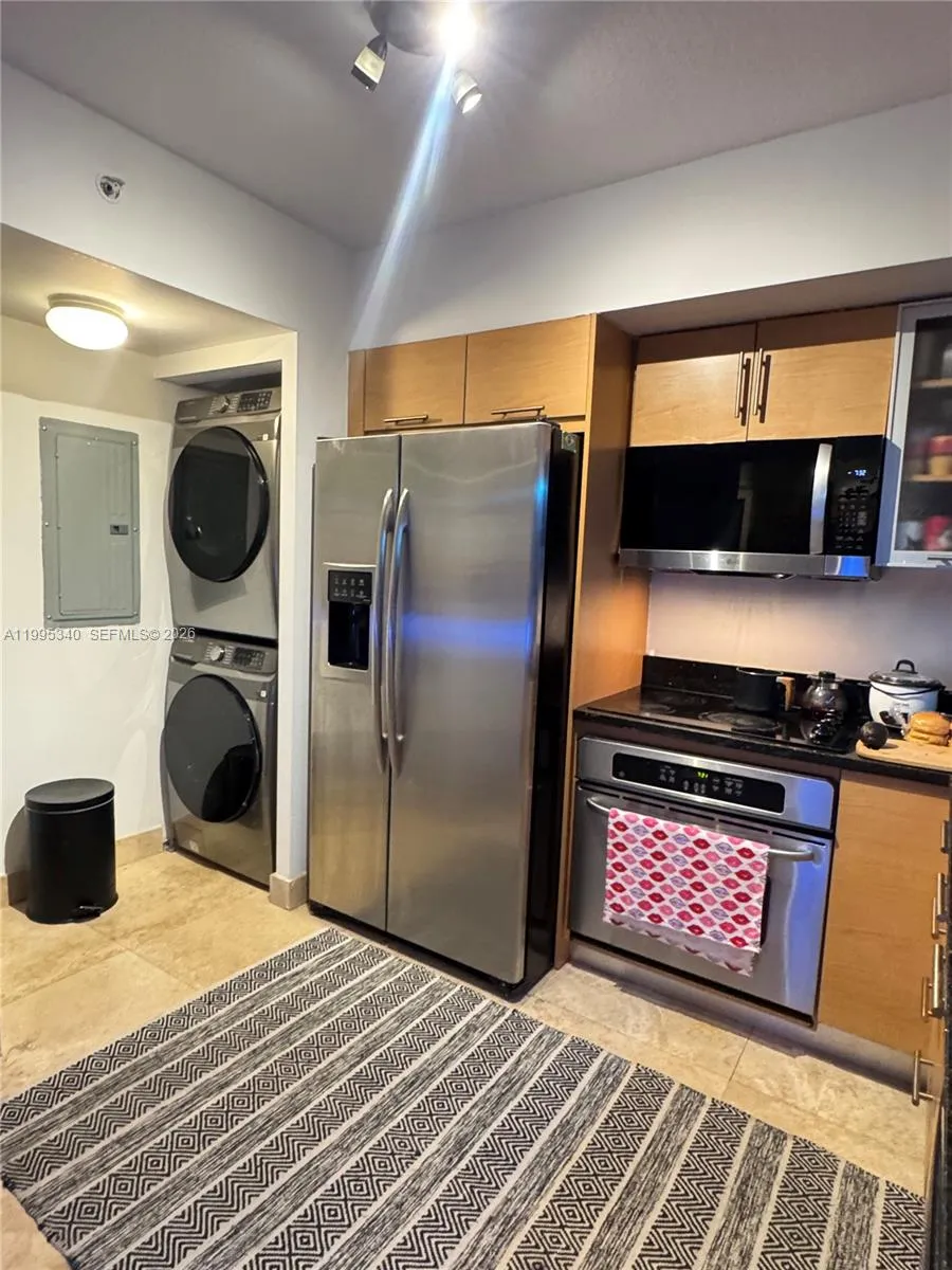 31 SE 5th St # 1402, Miami FL 33131