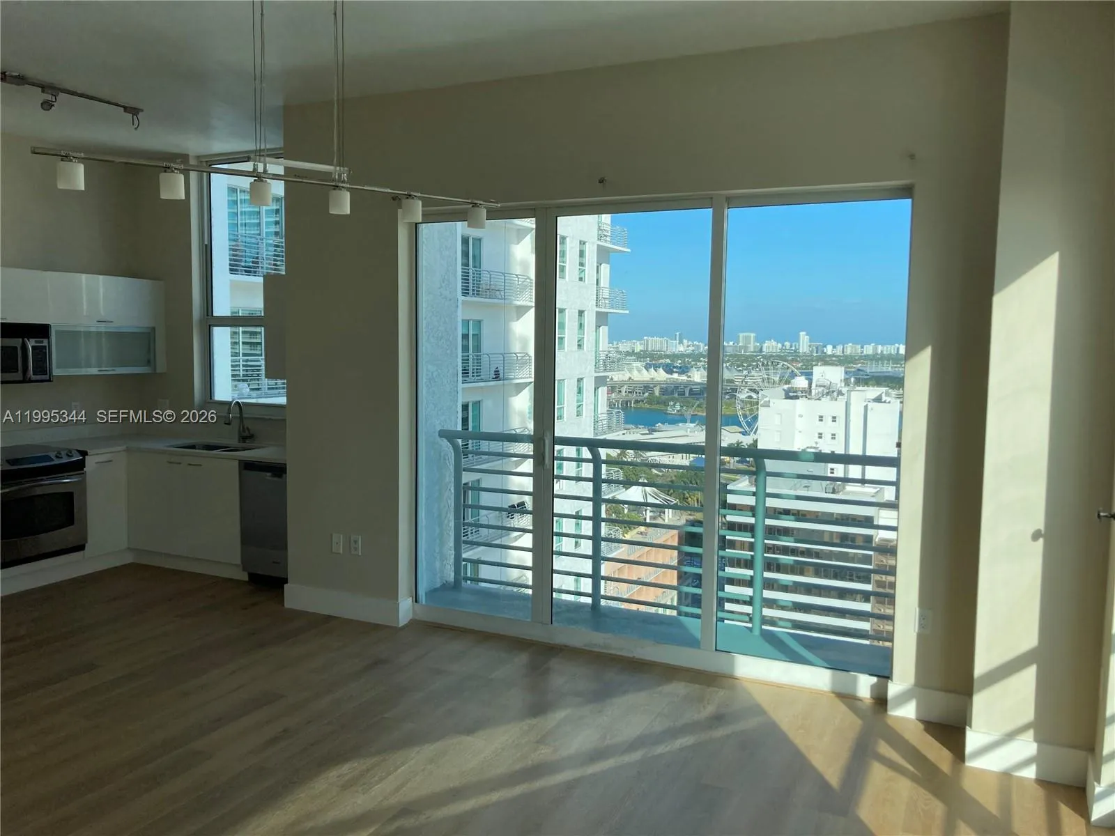 133 NE 2nd Ave # 2112, Miami FL 33132