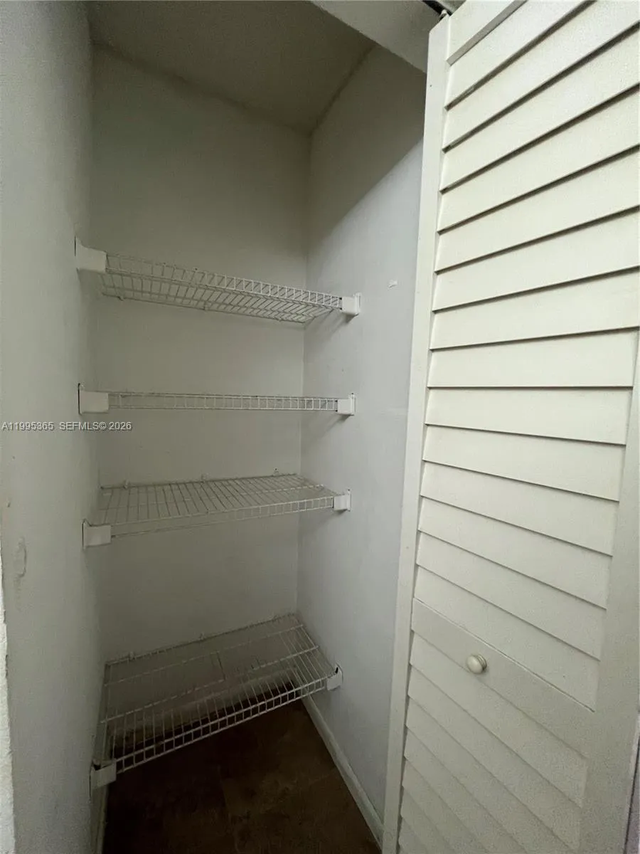 8200 SW 210th St # 113, Cutler Bay FL 33189