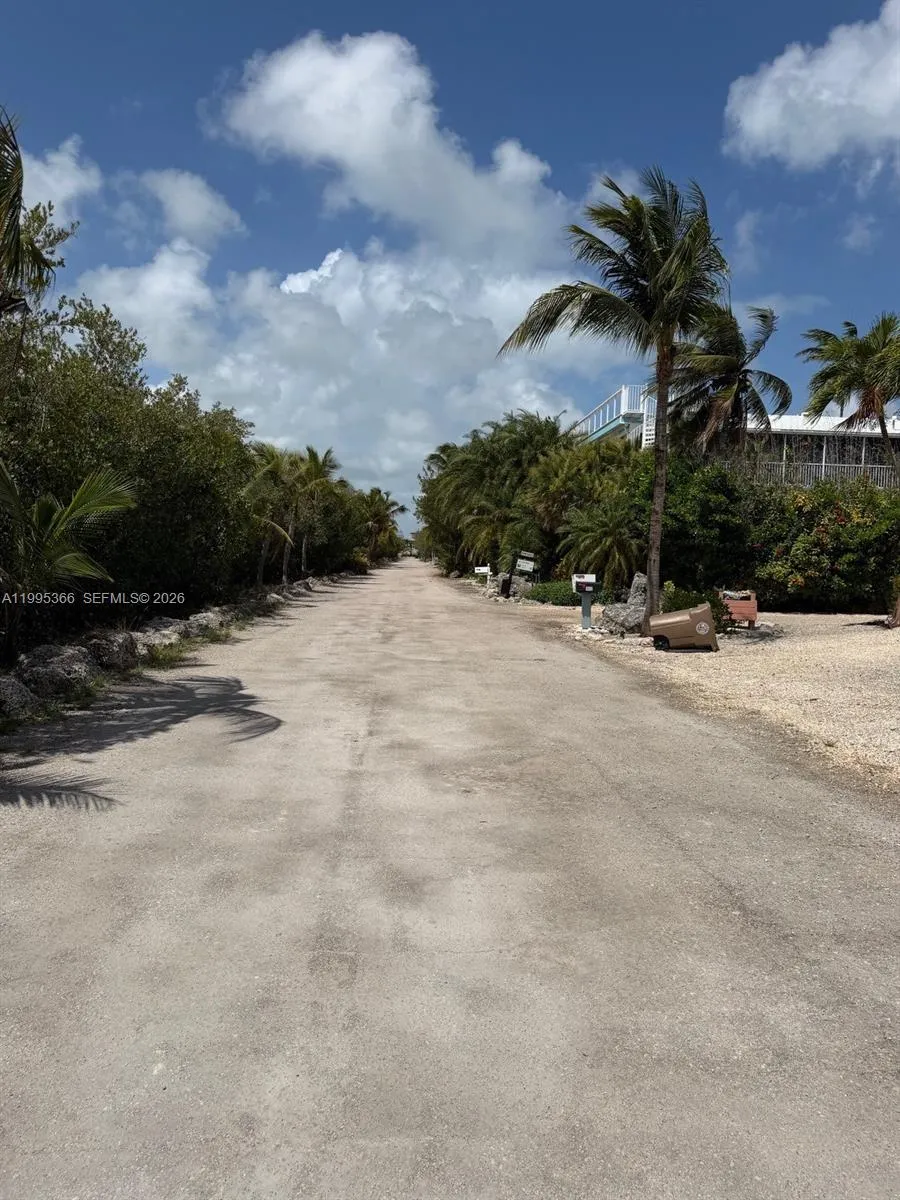 1510 Shaw Dr, Key Largo FL 33037