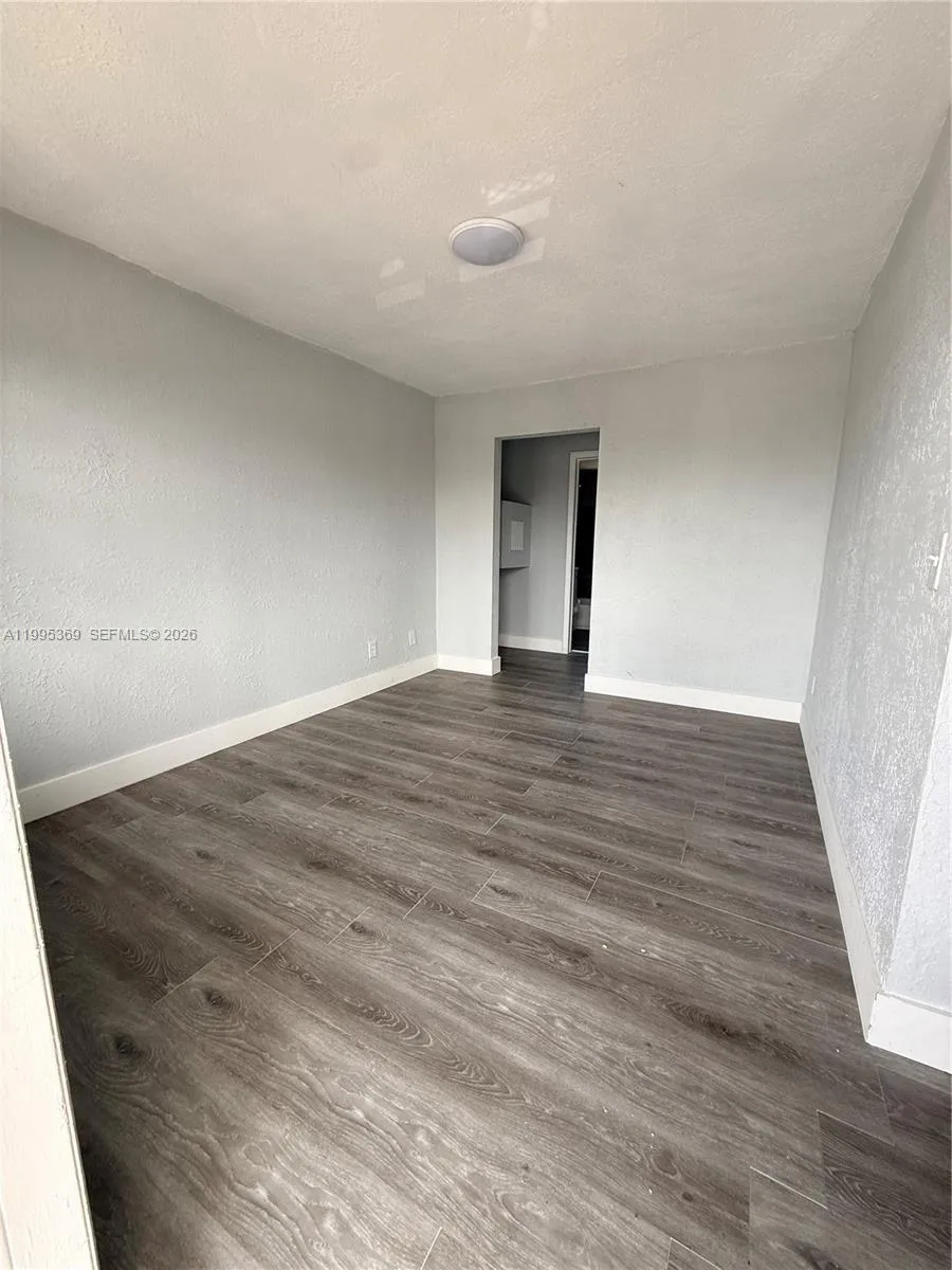 7001 NW 15th Ave # 18, Miami FL 33147