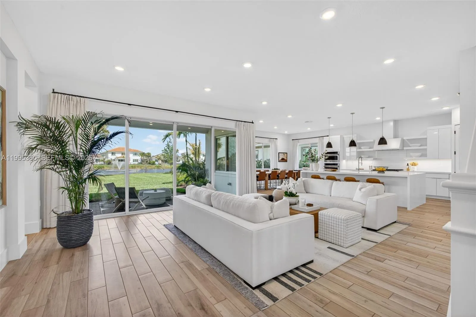 12249 Waterstone Cir, Palm Beach Gardens FL 33412