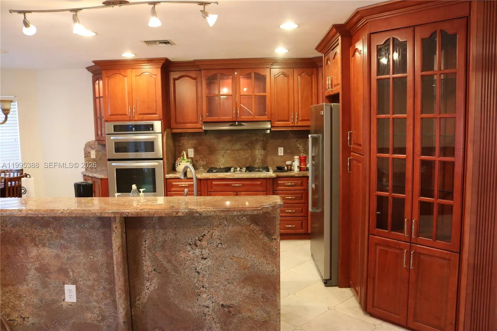 62 Gables Blvd # 0, Weston FL 33326