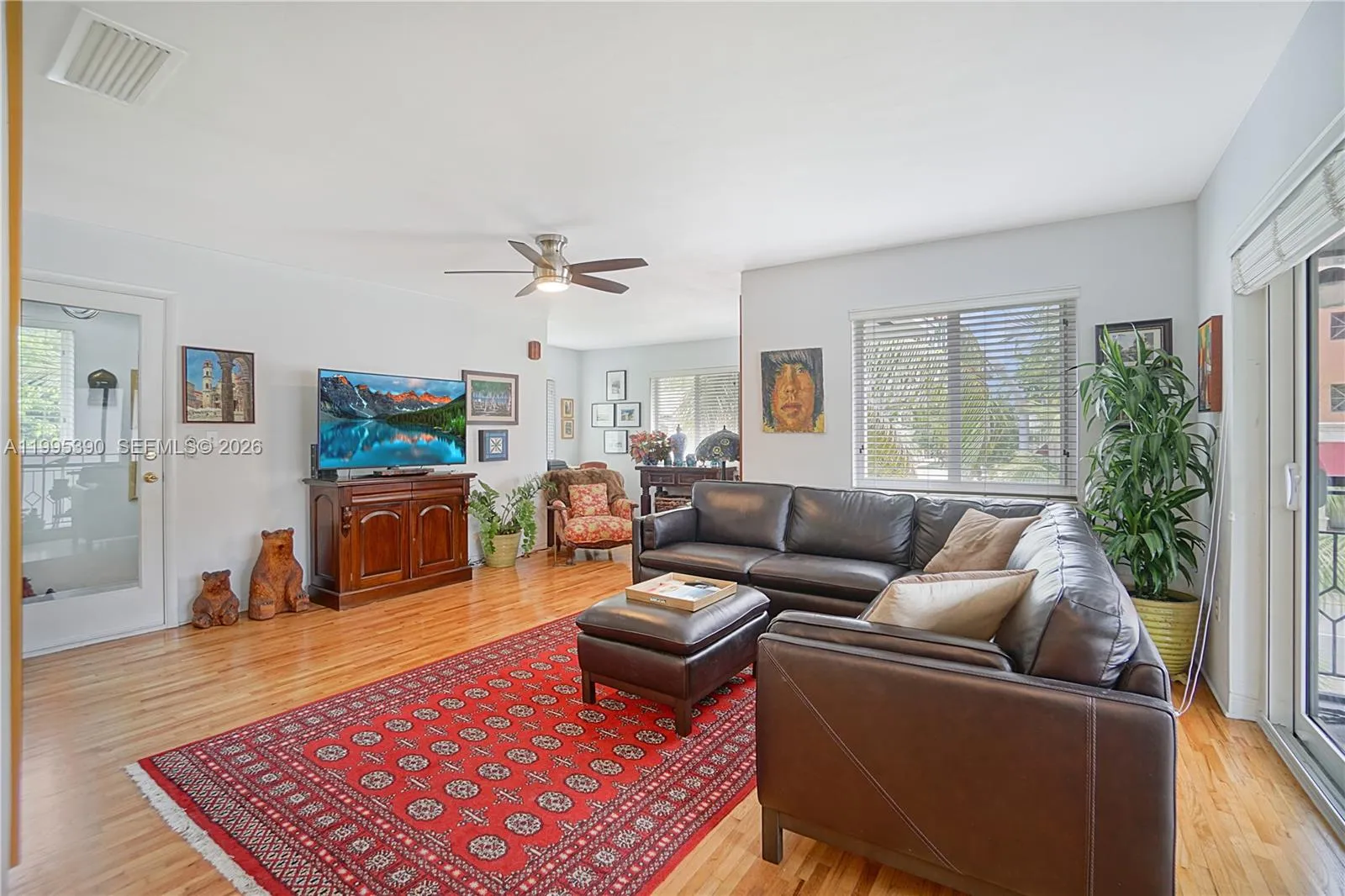 2720 S Le Jeune Rd # 2720, Coral Gables FL 33134