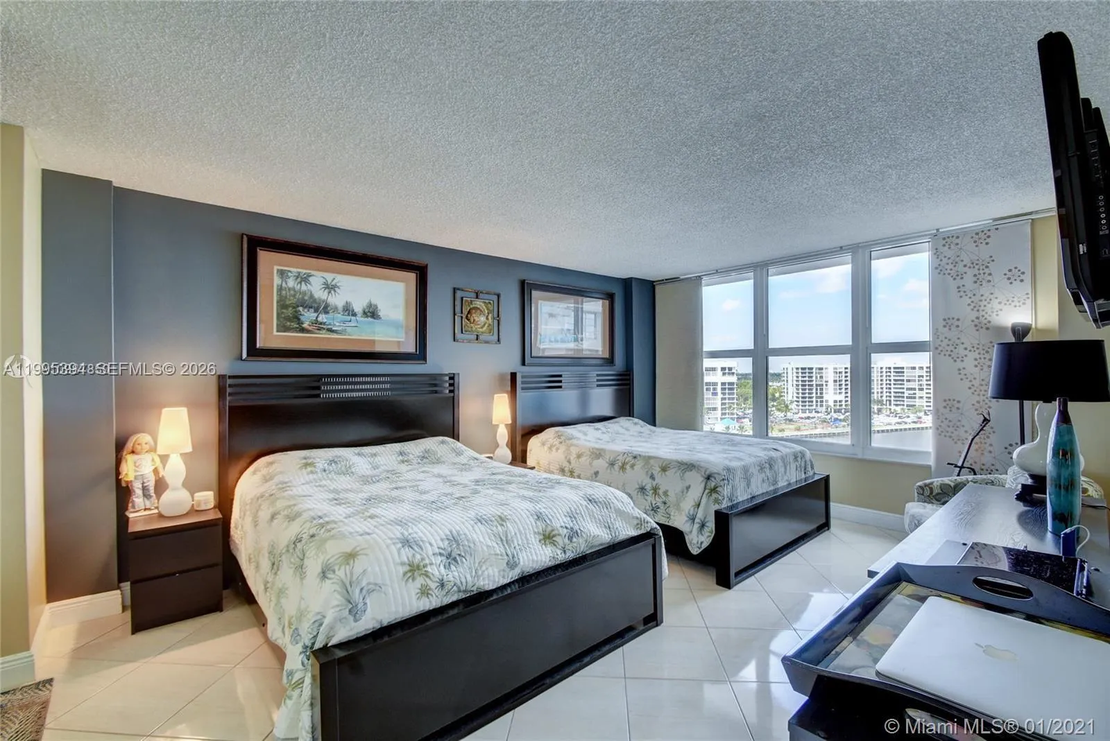 3800 S Ocean Dr # 902, Hollywood FL 33019