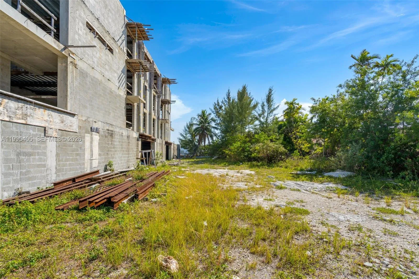 10 S Shore Dr, Miami Beach FL 33141