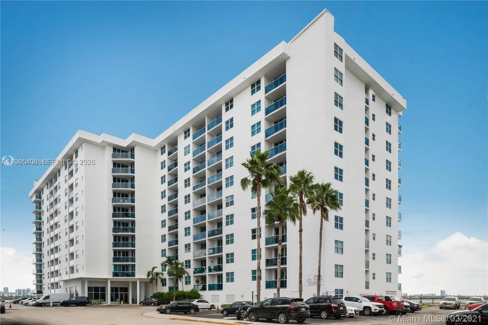 7501 E Treasure Dr # 8A, North Bay Village FL 33141