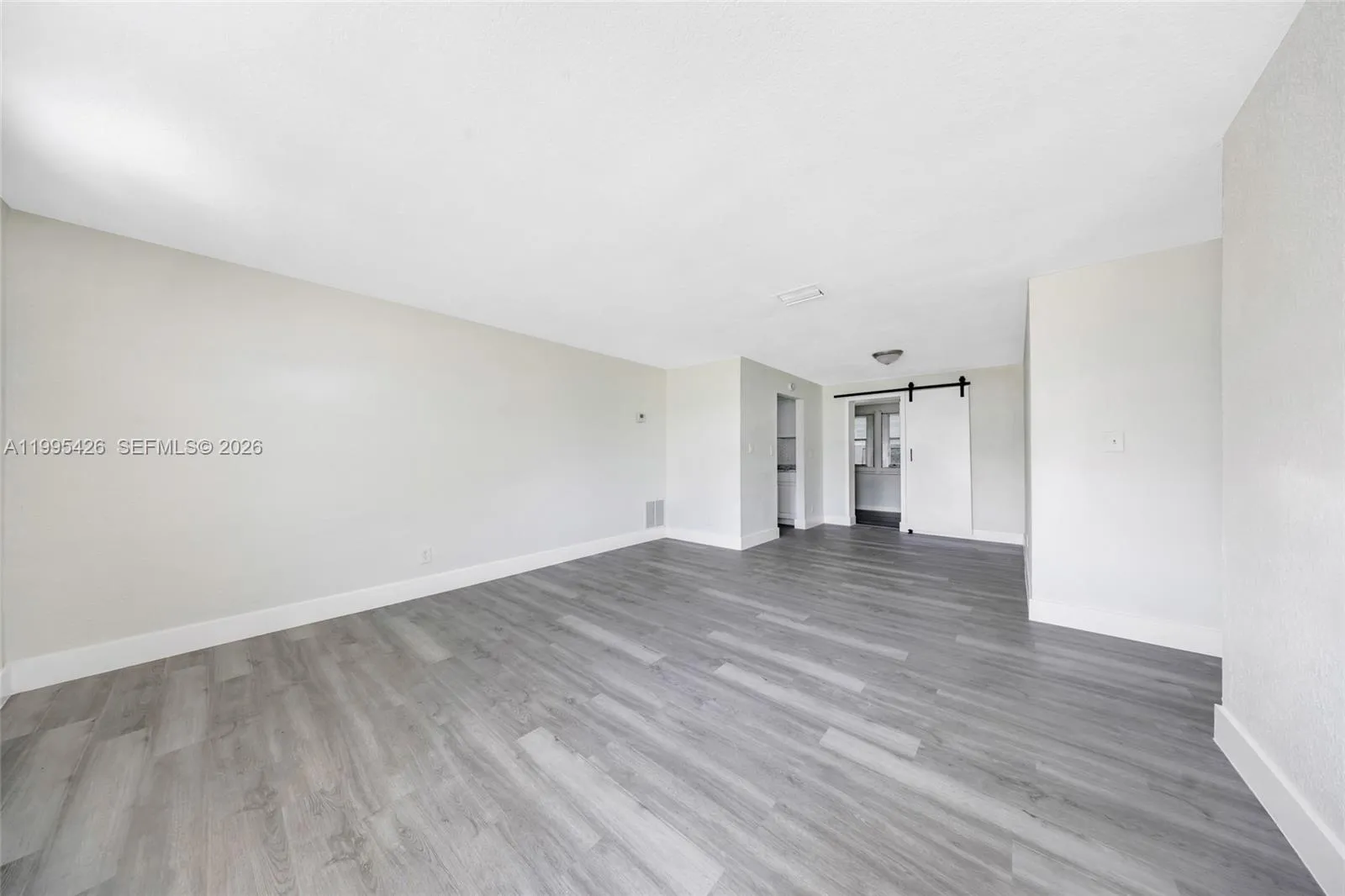 2520 NW 2nd Dr, Pompano Beach FL 33064