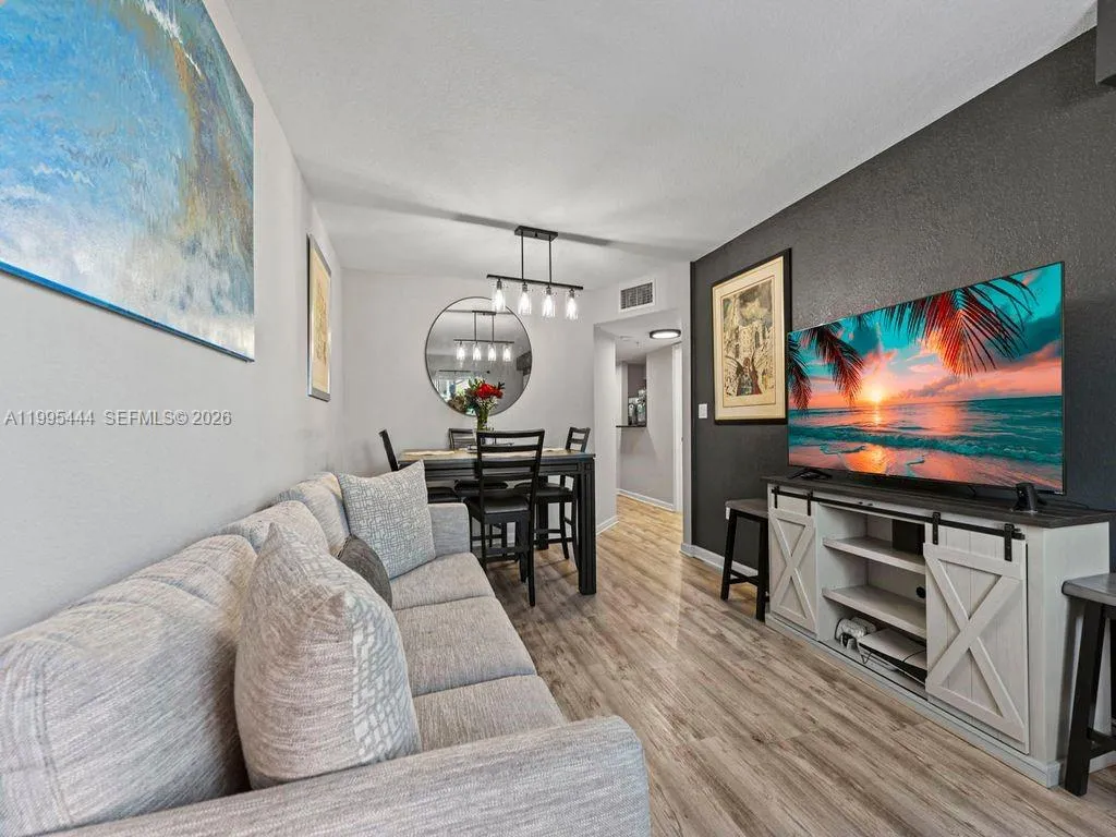 22441 SW 88th Pl # 5, Cutler Bay FL 33190