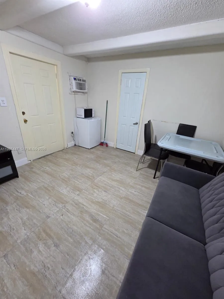 1420 SW 129 Ct # 1, Miami FL 33184