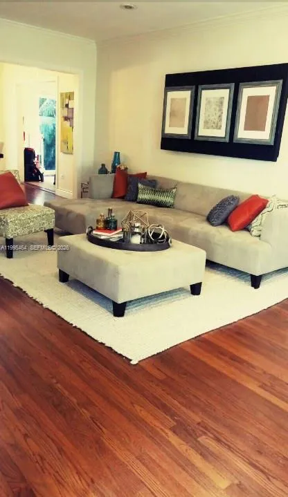 5718 SW 48th St, South Miami FL 33155